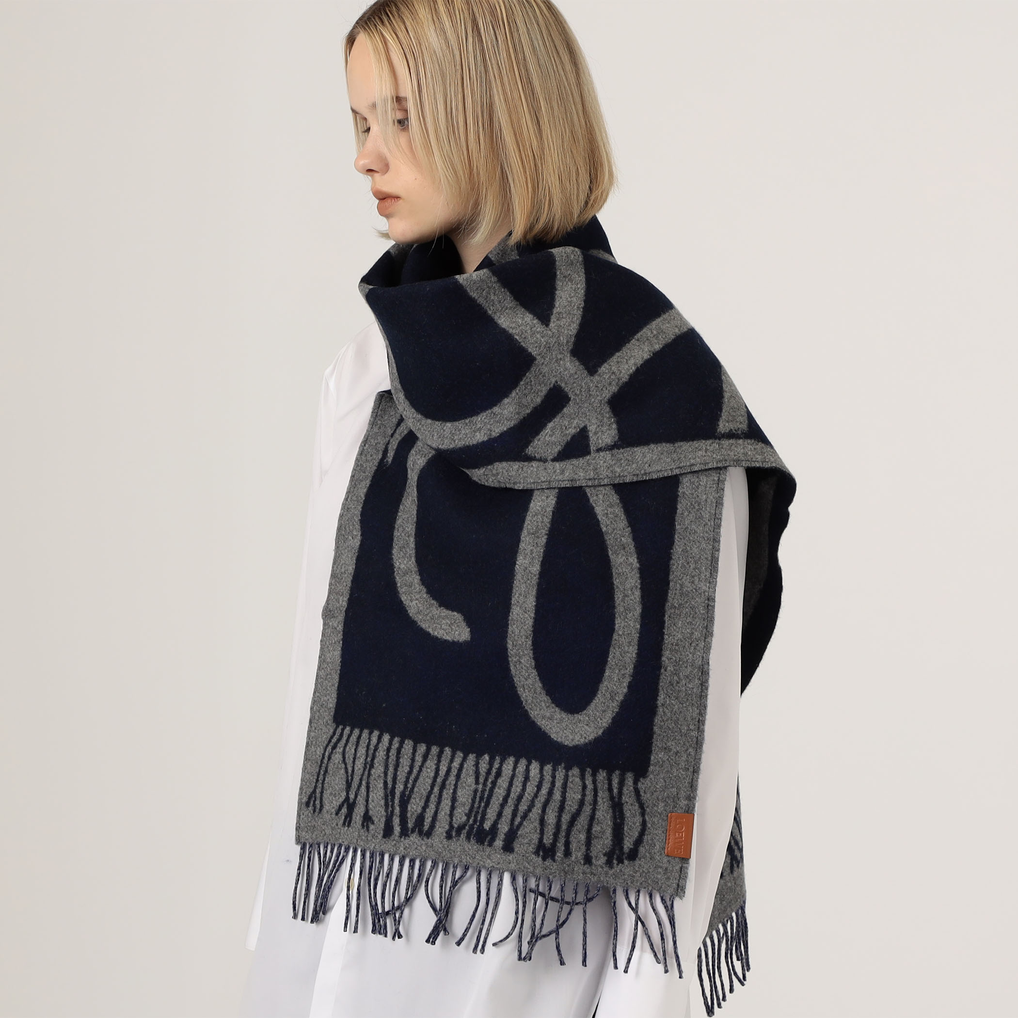 LOEWE直営店 ウールとカシミアのツートンカラーのスカーフ バイカラー スカーフ（ウール&カシミヤ） ベージュ - LOEWE