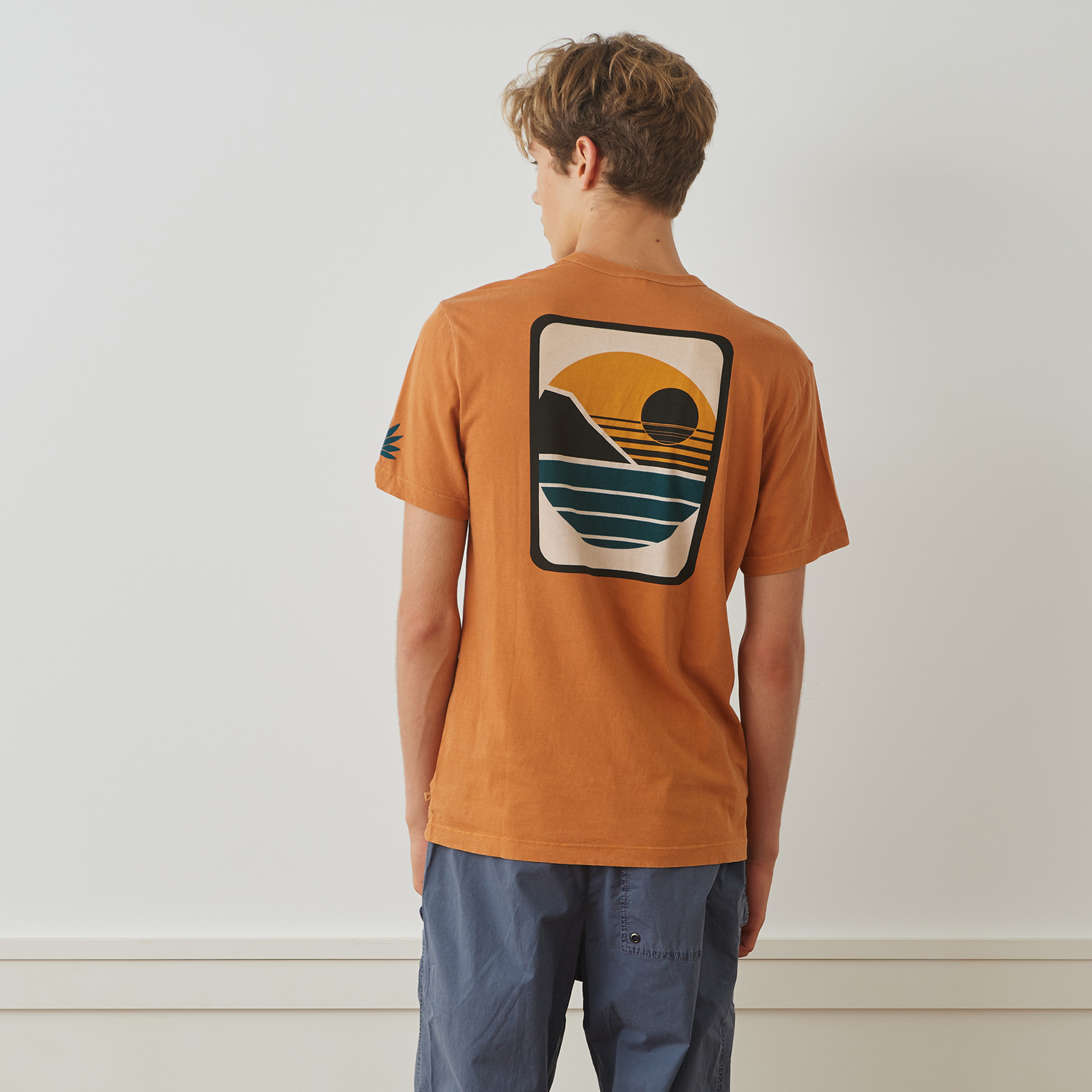 グラフィックプリント クルーネックTシャツ MLJ3311YV