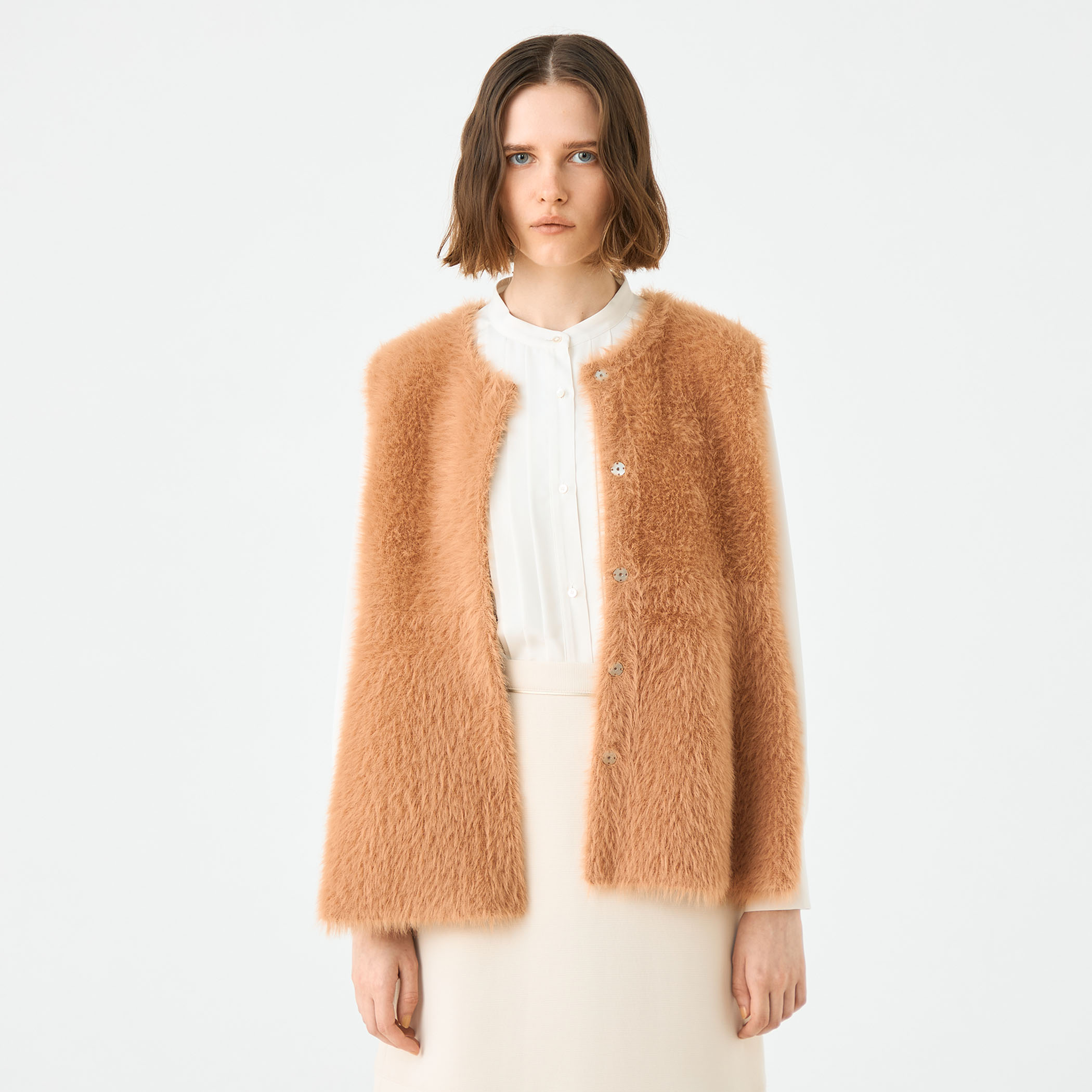 フェザーヤーン ペプラムベスト｜トゥモローランド 公式通販