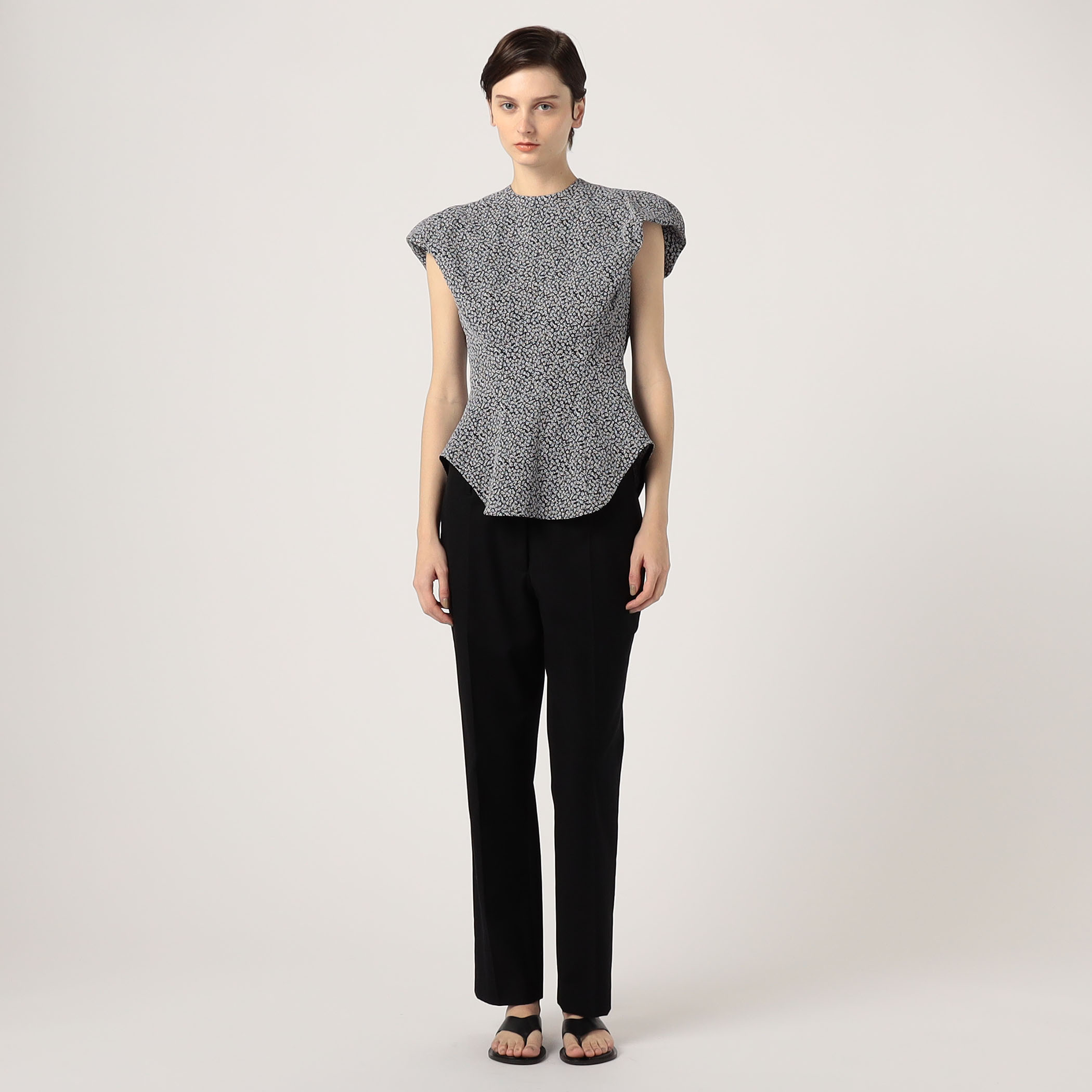 Mame Kurogouchi Micro Floral Jacquard Top｜トゥモローランド