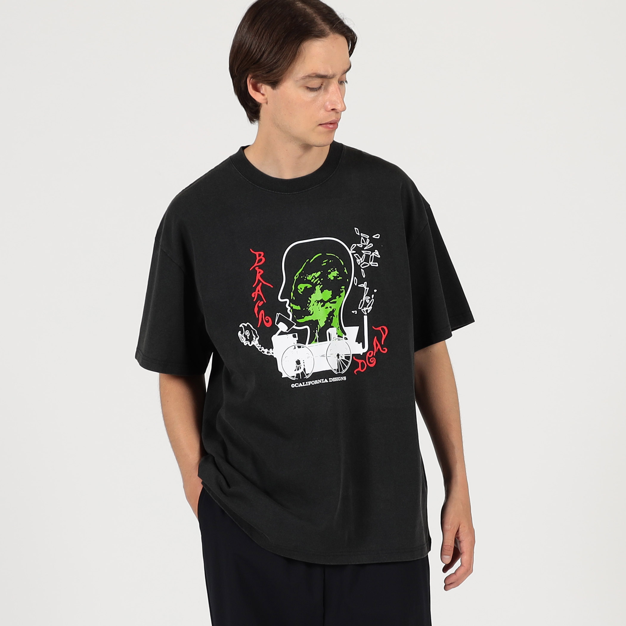 BRAIN DEAD 関税込 人工楽園Tシャツ BRAIN DEAD ALIEN TRACTOR T-Shirt|トゥモローランド 公式通販