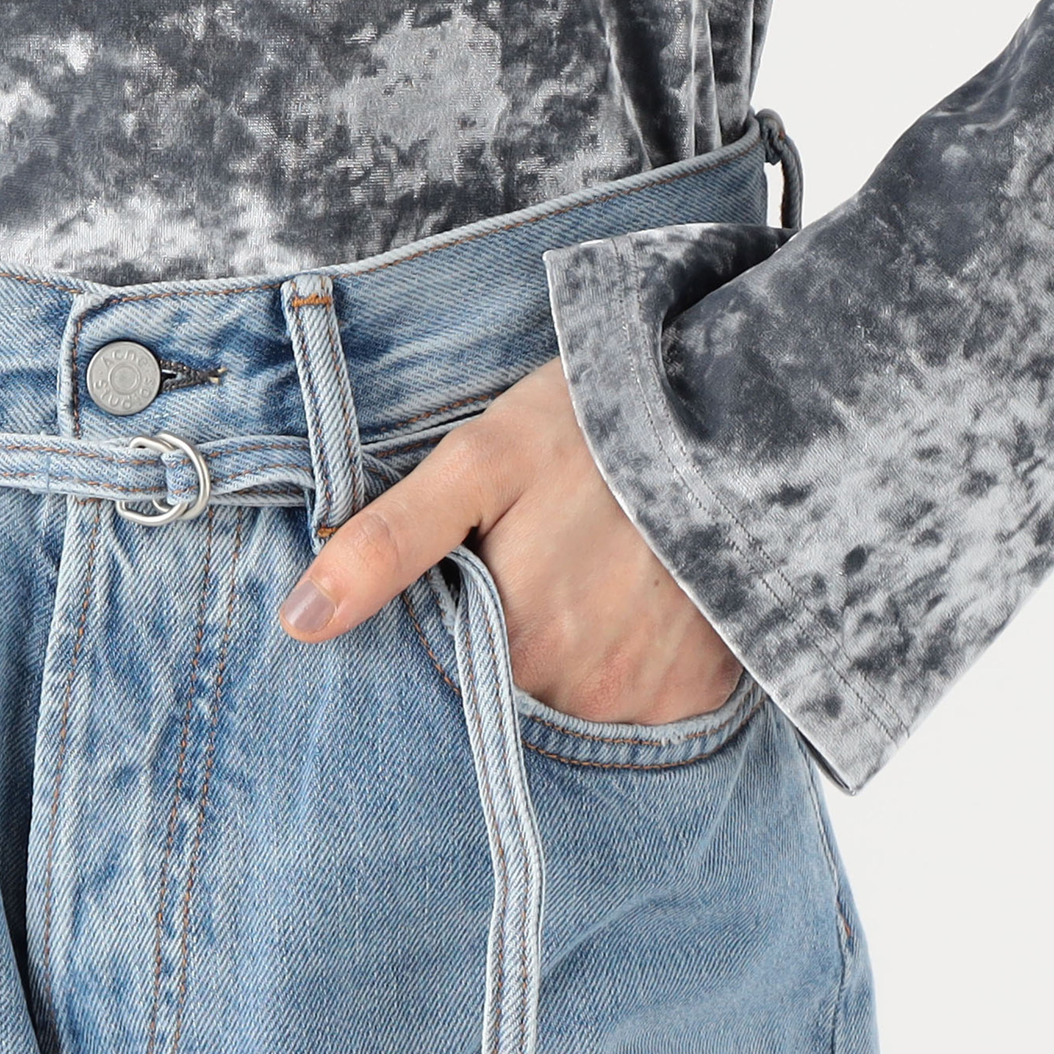 Acne Studios - Loose fit jeans - 1991 Toj - Black