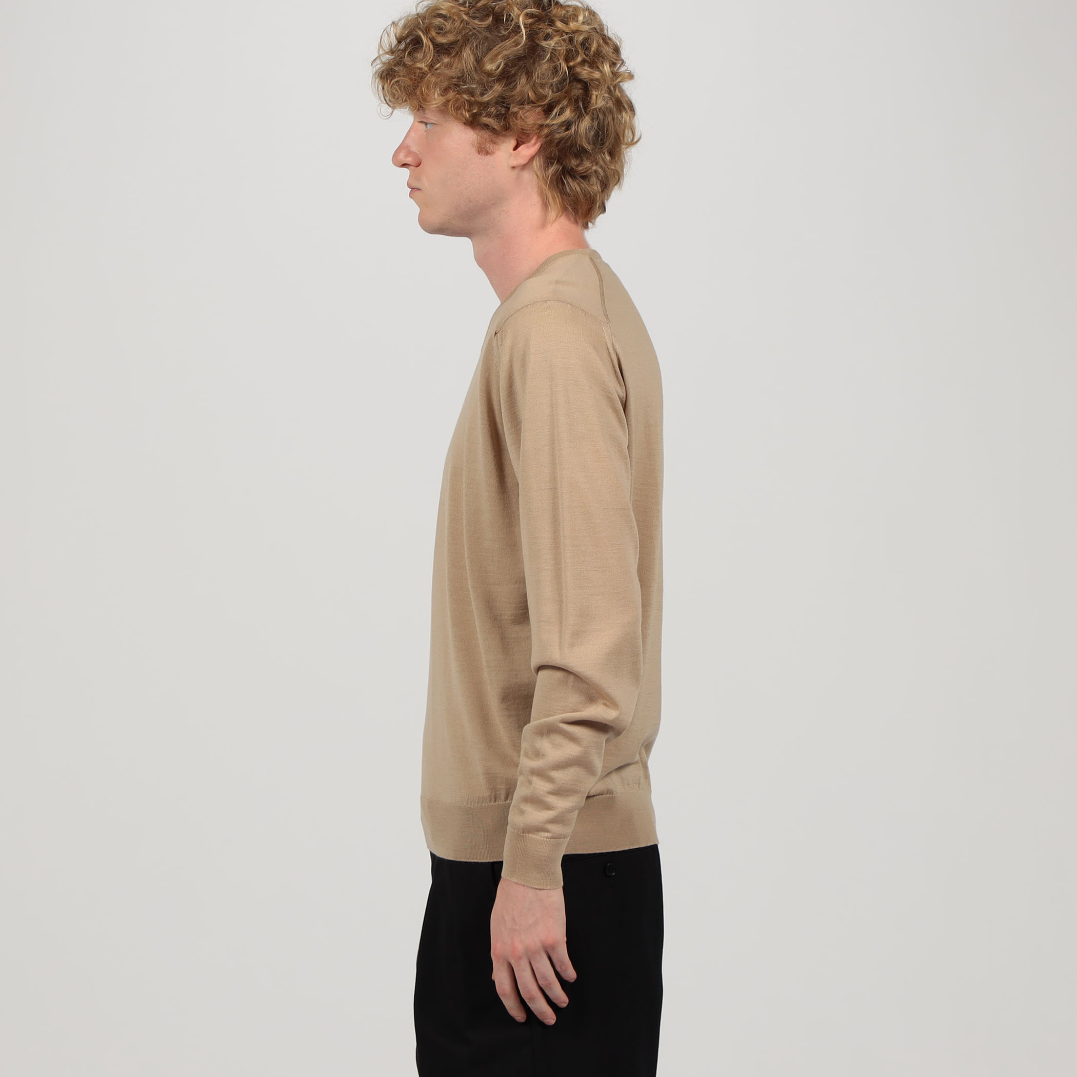 JOHN SMEDLEY PACKHAM メリノウール Vネックプルオーバーニット