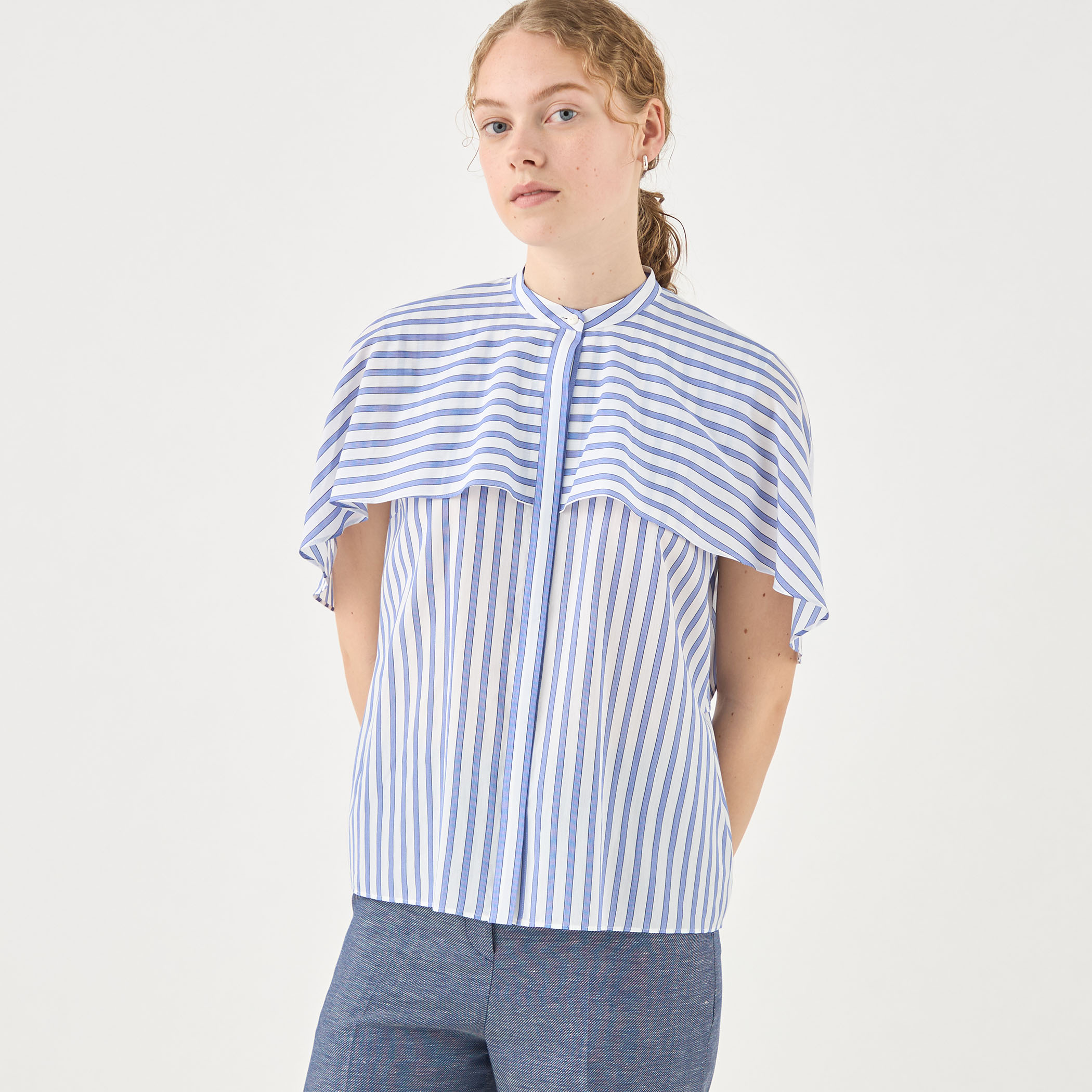 トゥモローランドコレクション 24SS シアーストライプ フレアヨークブラウス トゥモローランドコレクション 24SS シアーストライプ フレア