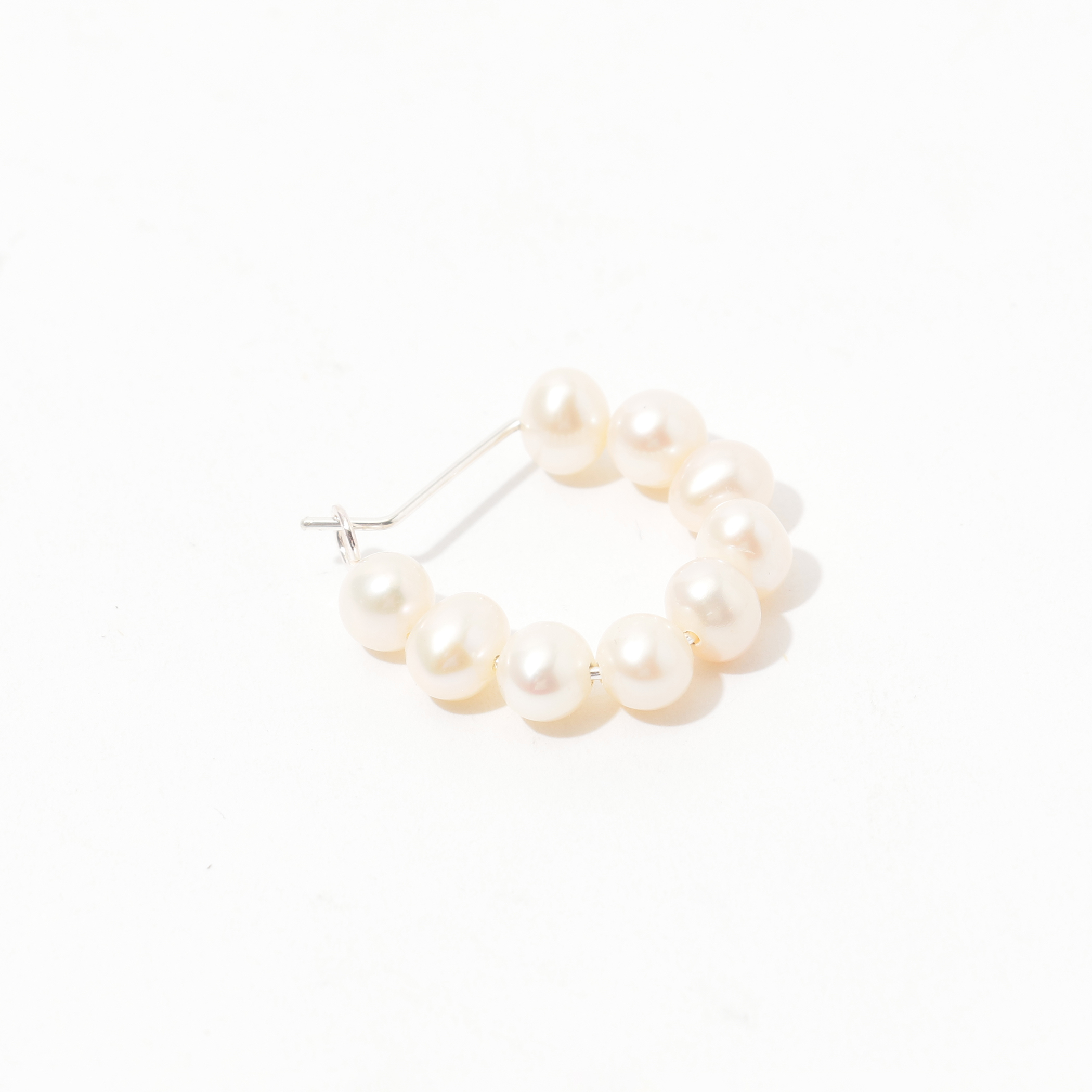 Kara Yoo MICHELLE PEARL HOOPS ピアス｜トゥモローランド 公式通販