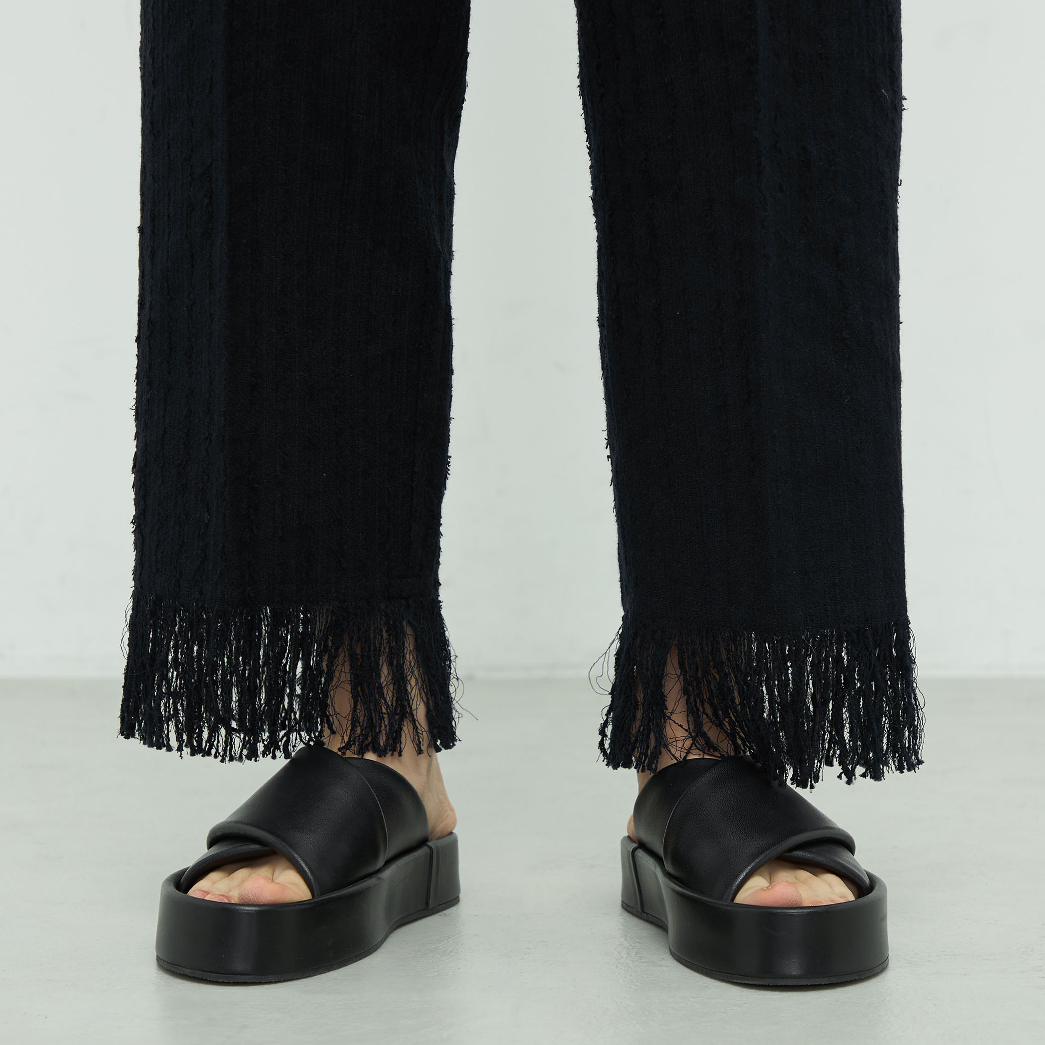 スラブツイード フリンジパンツ｜トゥモローランド 公式通販