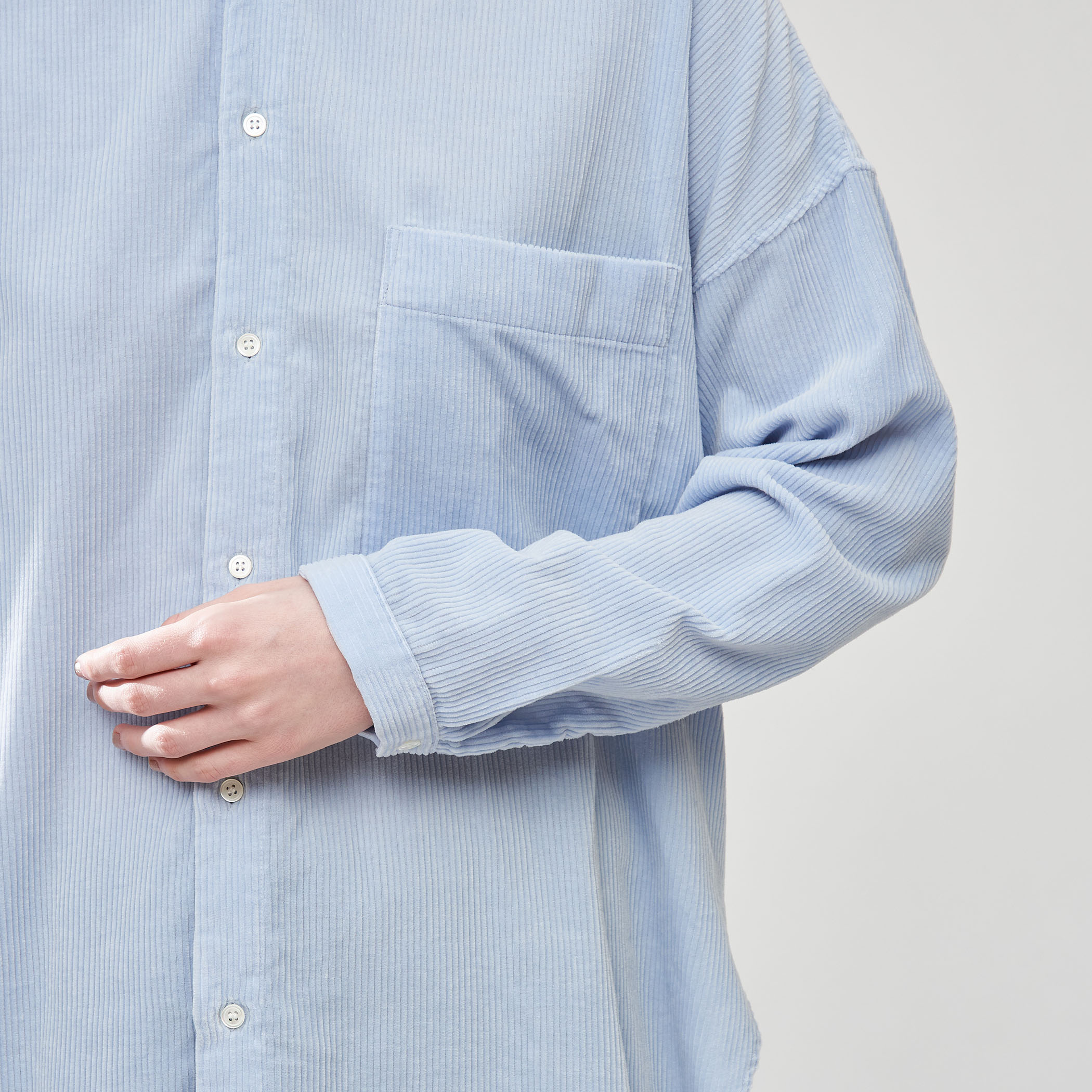 GALERIE VIE - galerie vie コットンカシミヤコーデュロイ レギュラーカラーシャツ 楽天市場】【SALE／40%OFF】コットンカシミヤコーデュロイ
