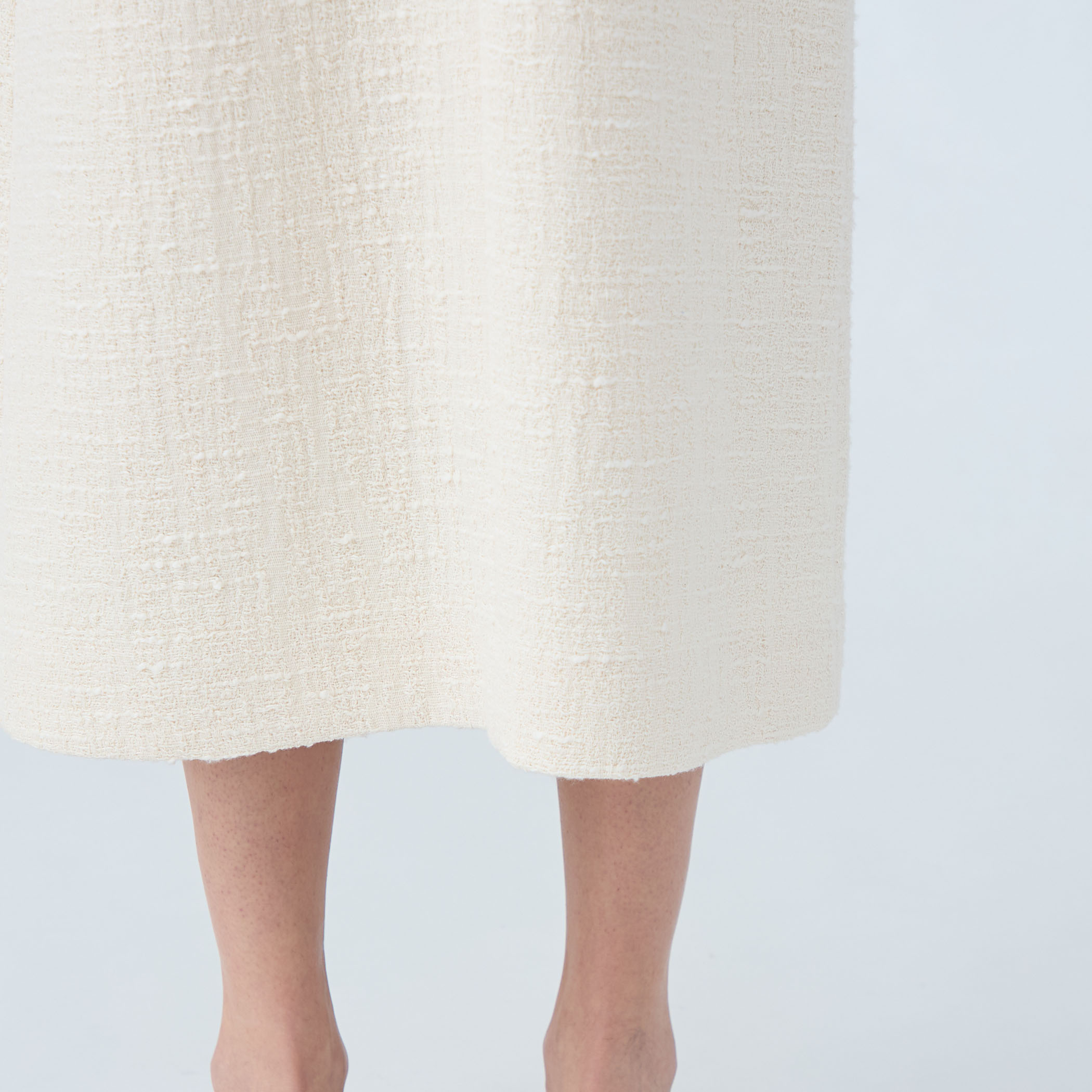 スラブコットンツイード Vクルージャンパースカート｜トゥモローランド