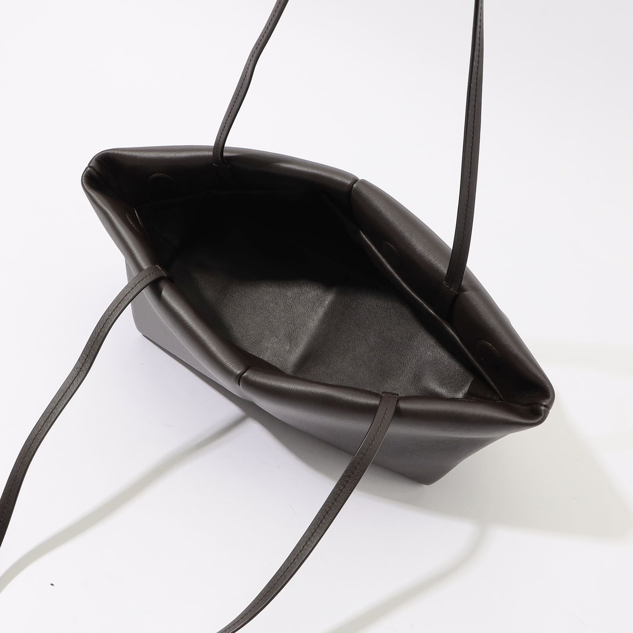 Maeden Boulvad sling ショルダーバッグ｜トゥモローランド 公式サイト