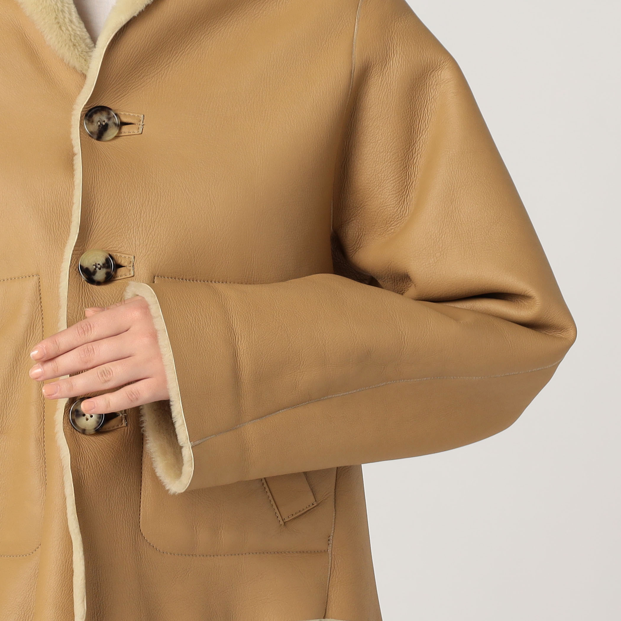 MARNI マルニショートコート MARNI REVERSIBLE MOUTON ショートコート｜トゥモローランド