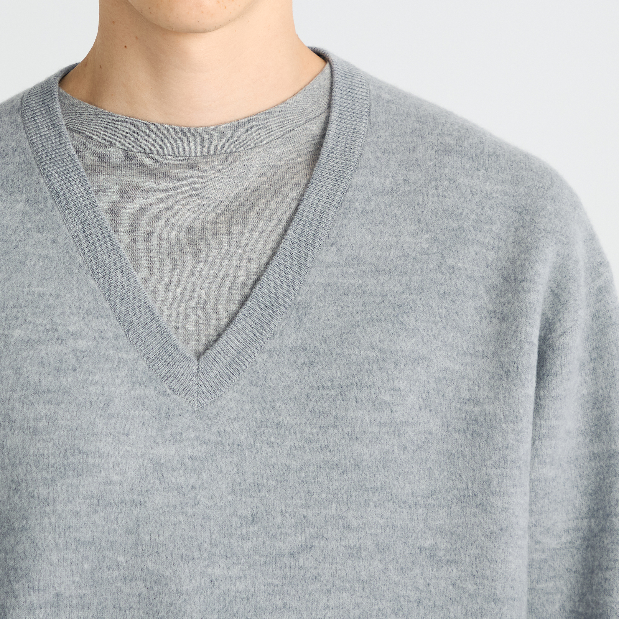 スラブ縮絨 Vネックプルオーバー｜トゥモローランド 公式通販