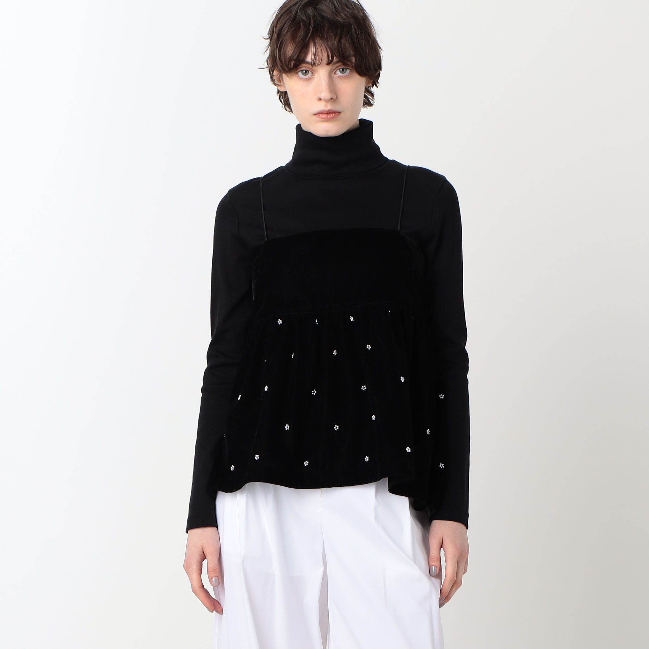 【別注】ne Quittez pasBLACKTOMORROWLAND 25ss 別注】ne Quittez pas BLACK VELBET PEARL トップス｜トゥモローランド