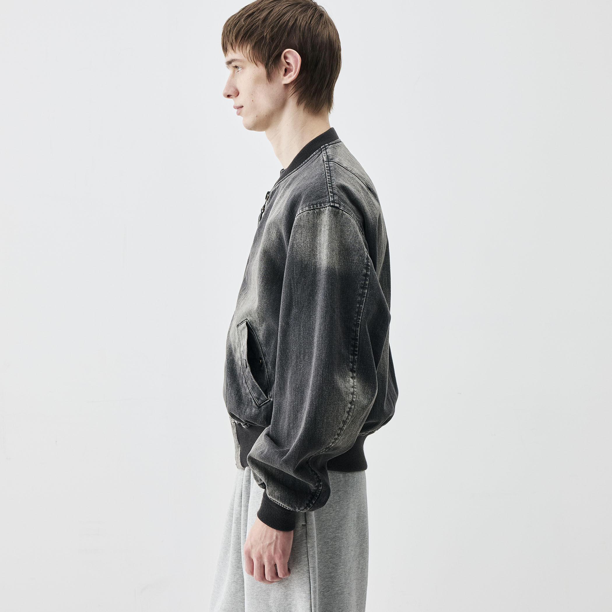 ブラックデニム MA-1ジャケット｜トゥモローランド 公式通販