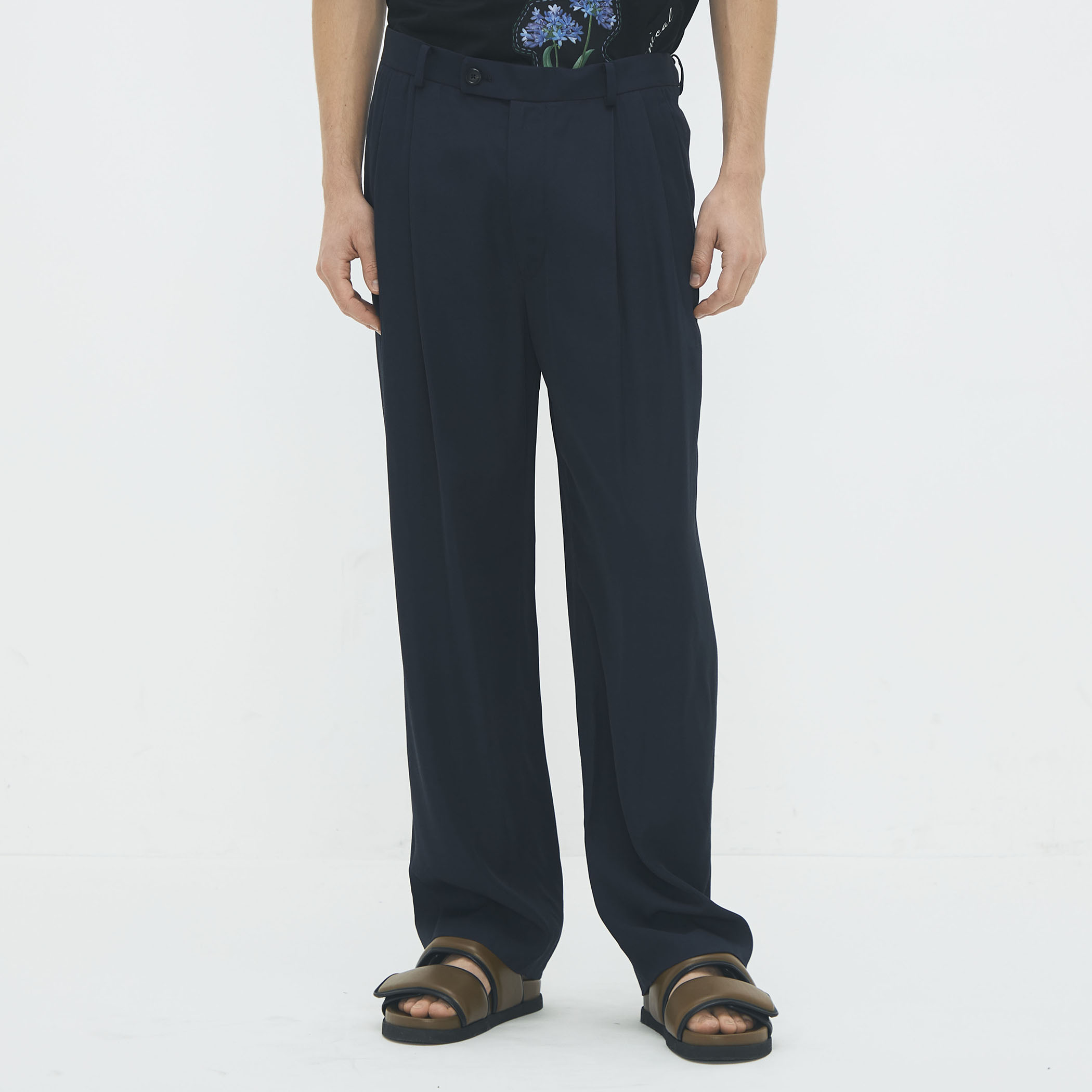 CABaN レーヨンシルクツイル 2タックワイドテーパードパンツ