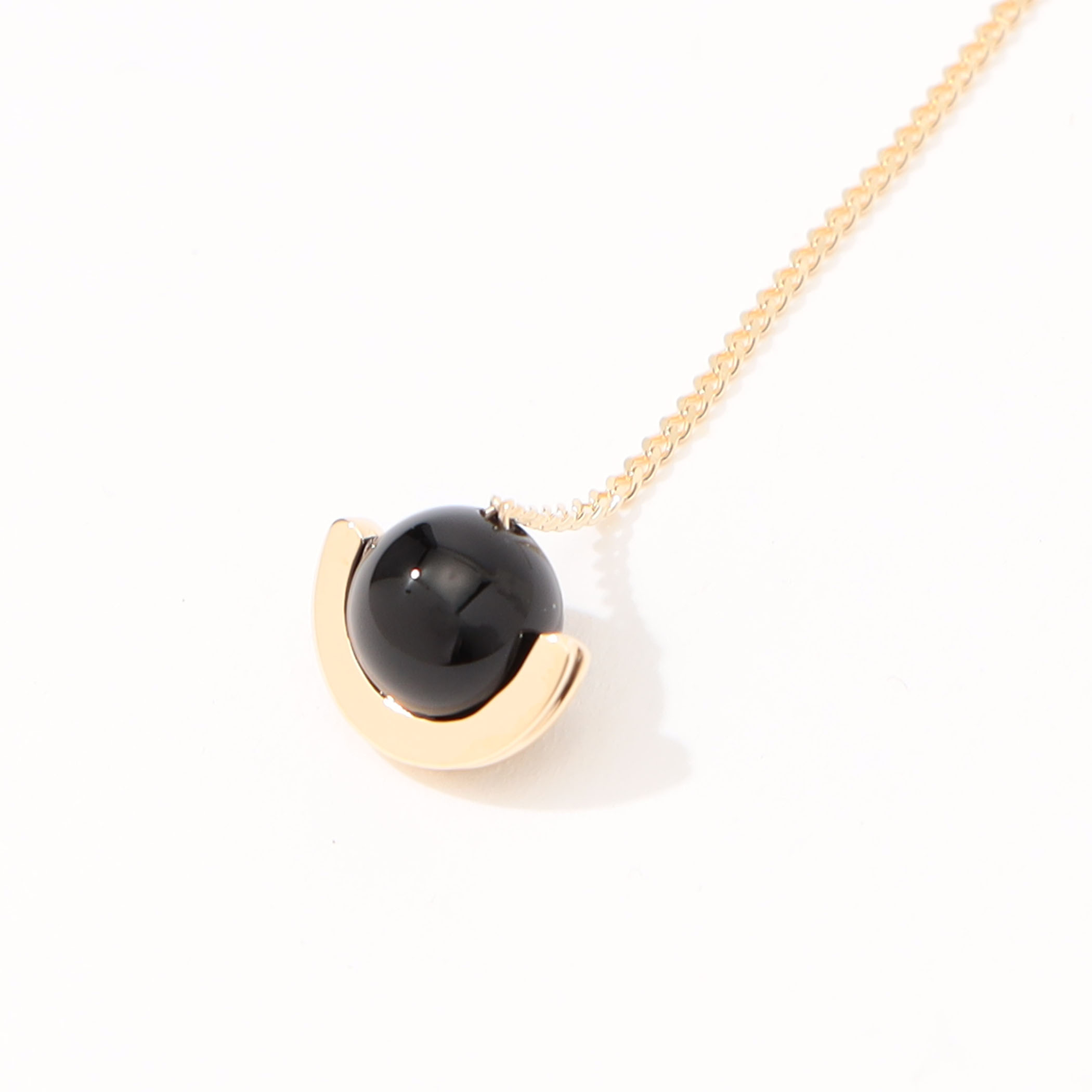 RiSaO＊ページ✧14Kgf✧グリーンオニキス×MOPのピアスチャーム RiSaO＊様専用ページ✧14Kgf✧グリーンオニキス×MOPのピアスチャーム