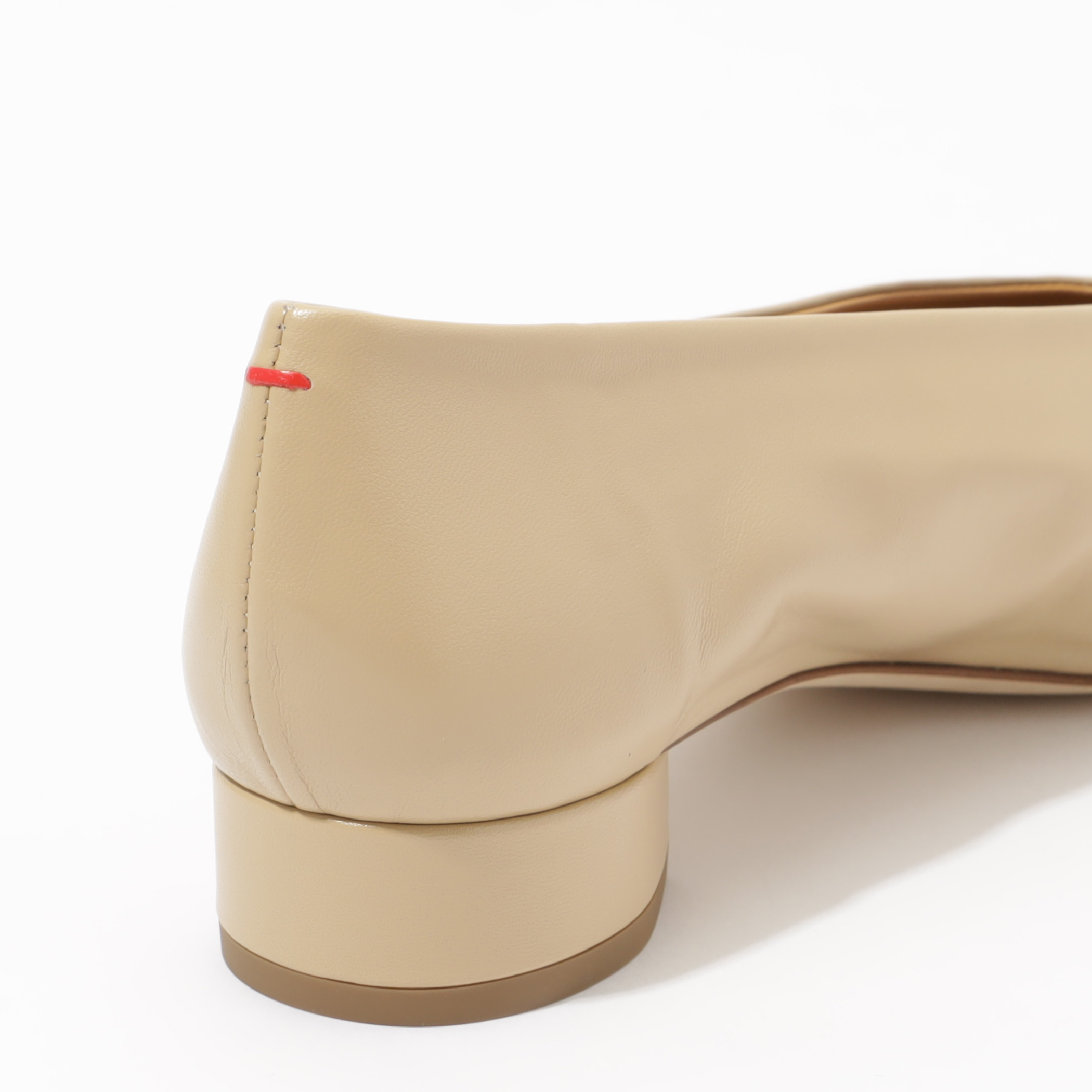 【関税込み】Aeyde ブラック Delia レザー フラットシューズ Aeyde | DELIA Black Leather Flat