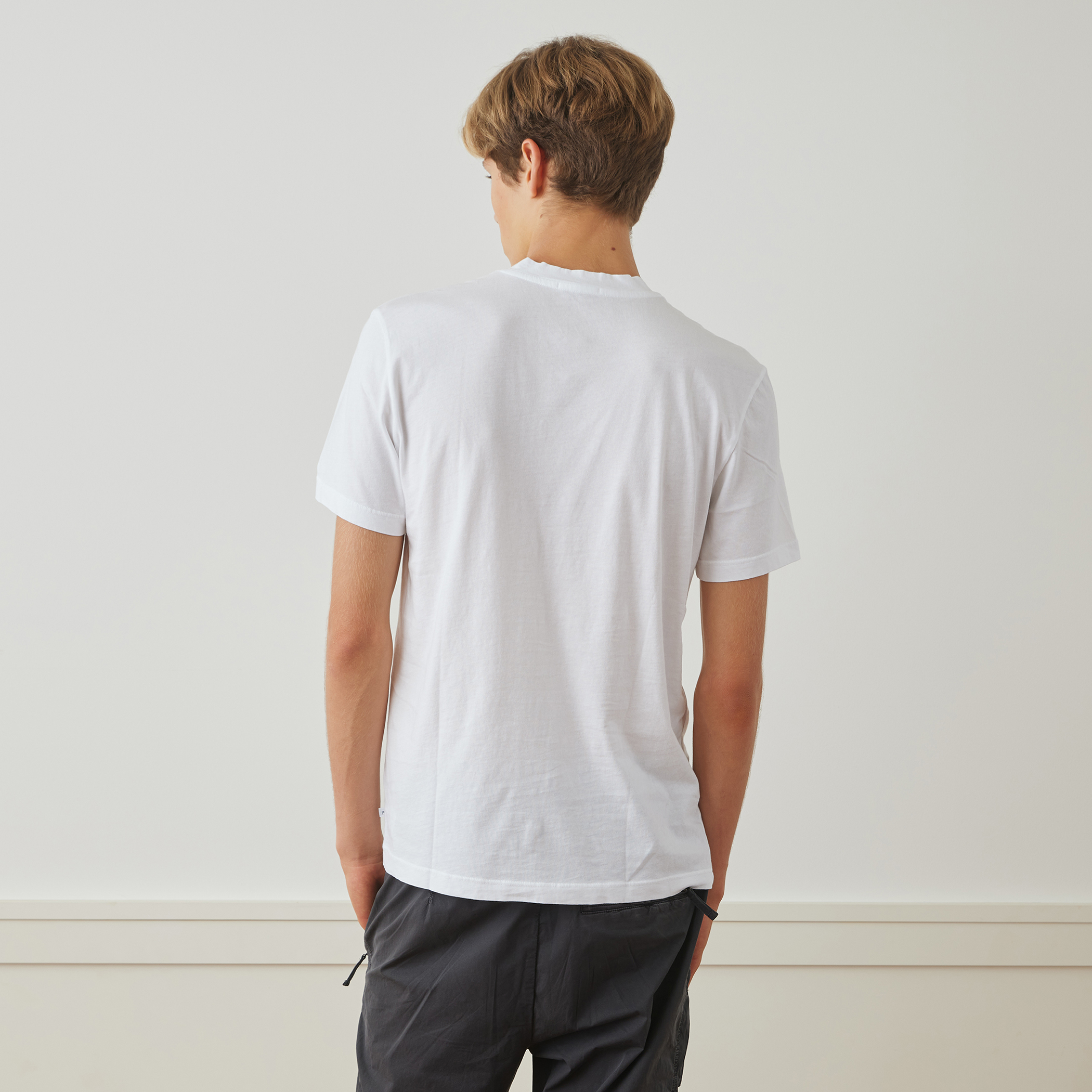 ベーシック VネックTシャツ MLJ3352｜トゥモローランド 公式通販