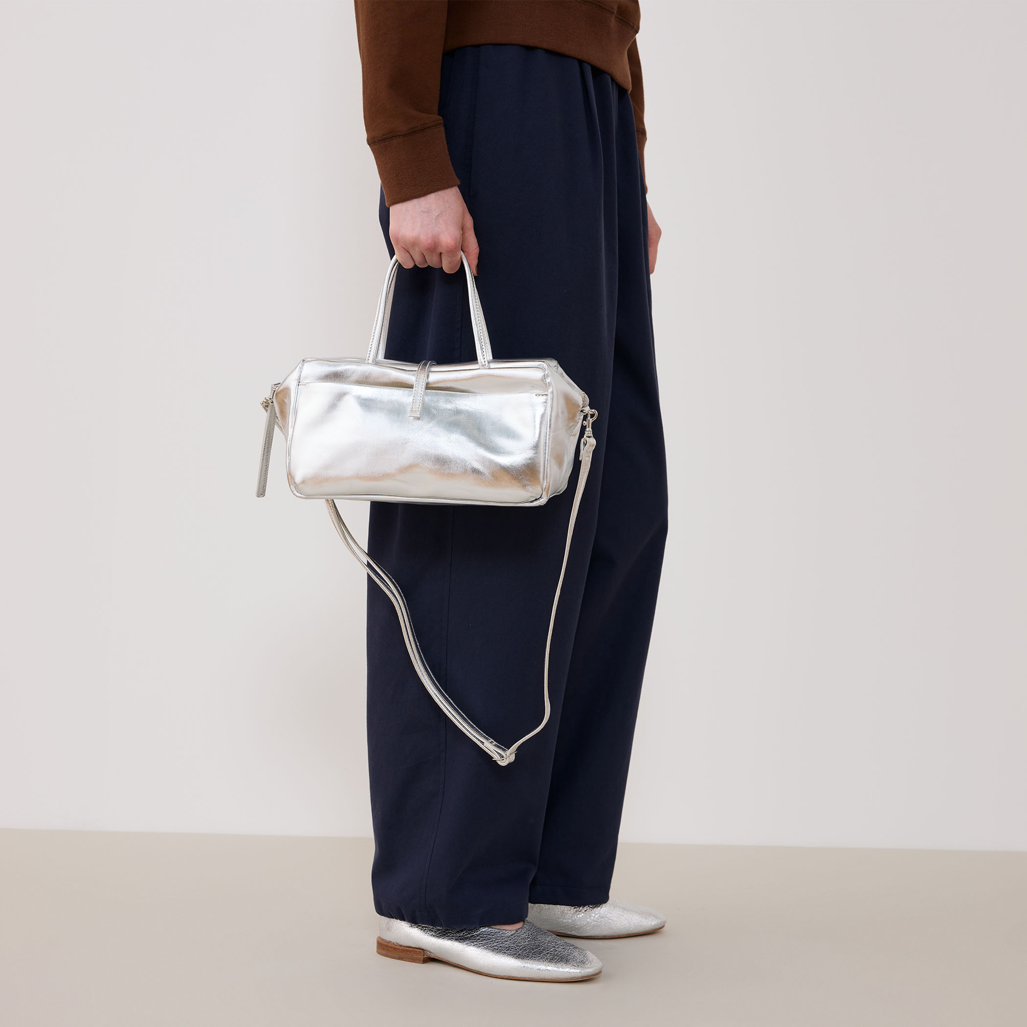 les basiques ソフトレザー2-wayトートバッグ｜トゥモローランド 公式通販