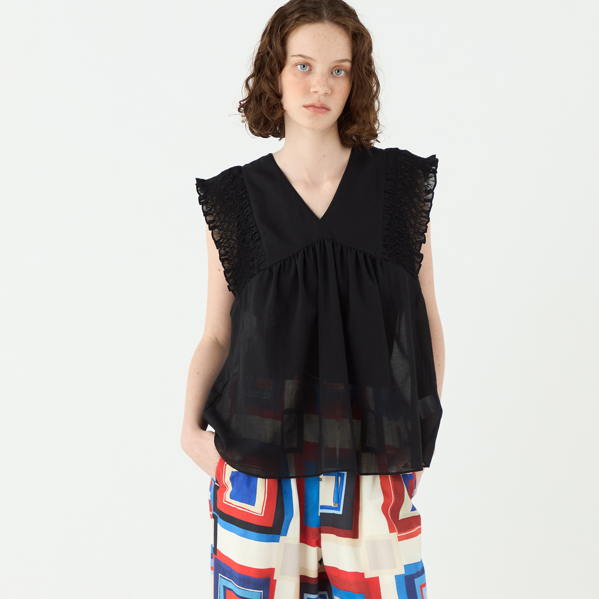 コットンクレープ Vネックブラウス｜トゥモローランド 公式通販