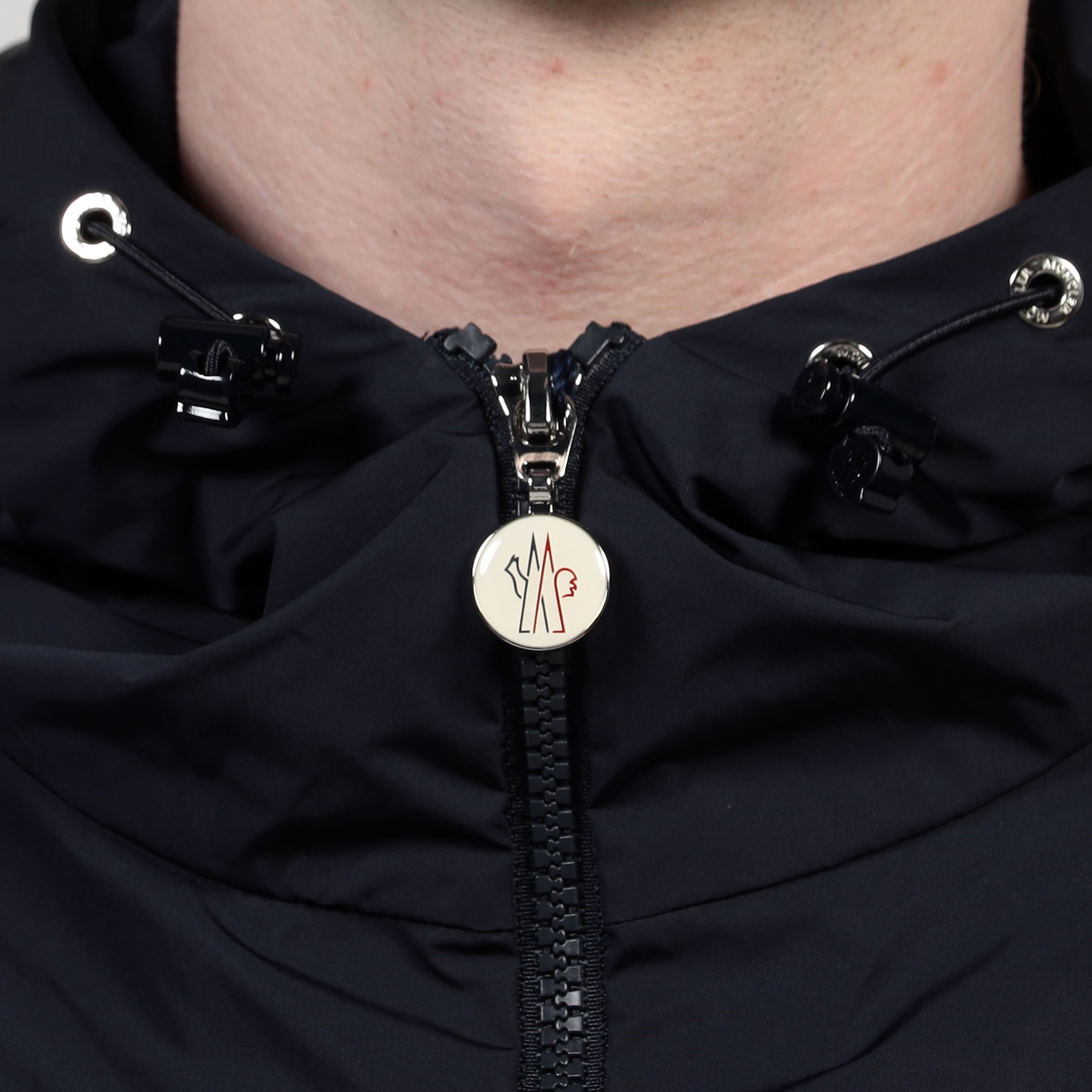 MONCLER CLAUT JACKET フーデッドブルゾン|トゥモローランド MONCLER CLAUT JACKET フーデッドブルゾン|トゥモローランド