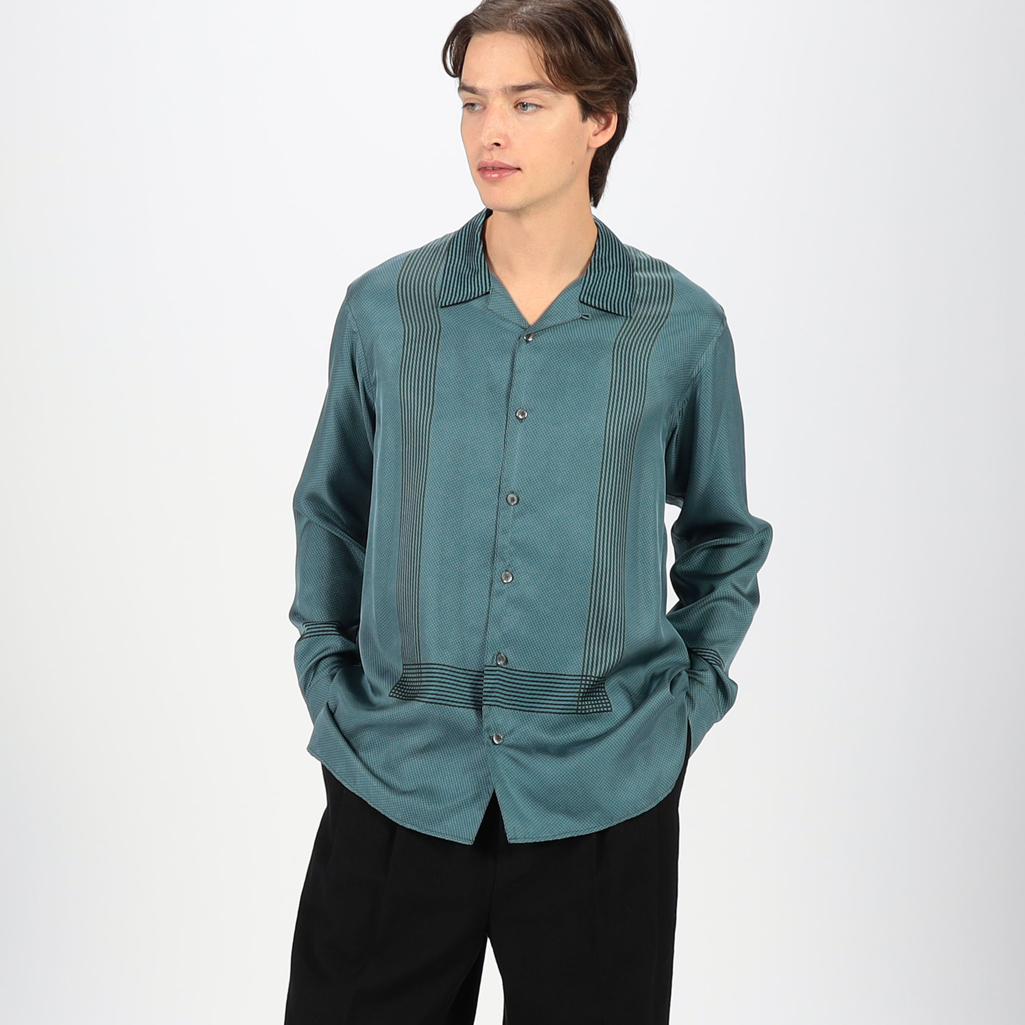 シルクツイル パネルプリント オープンカラーシャツ｜トゥモローランド