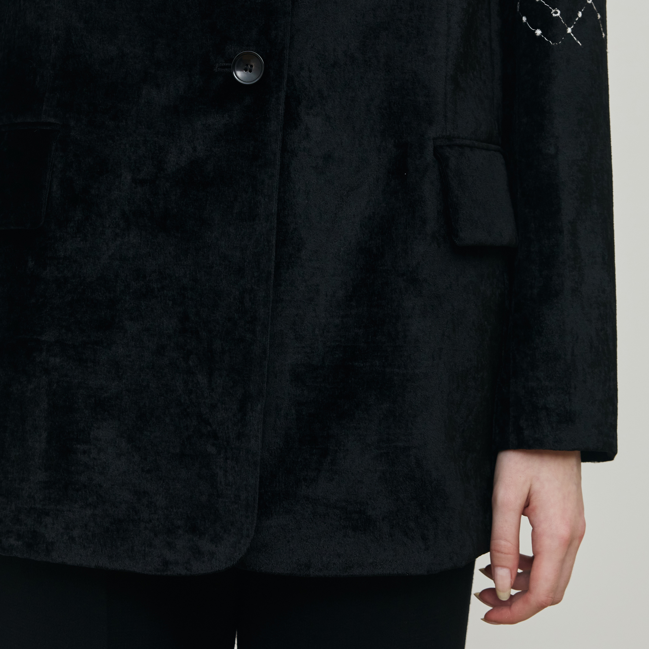 ダイアモンドゲージエンブロイダリー ピークドラペルジャケット