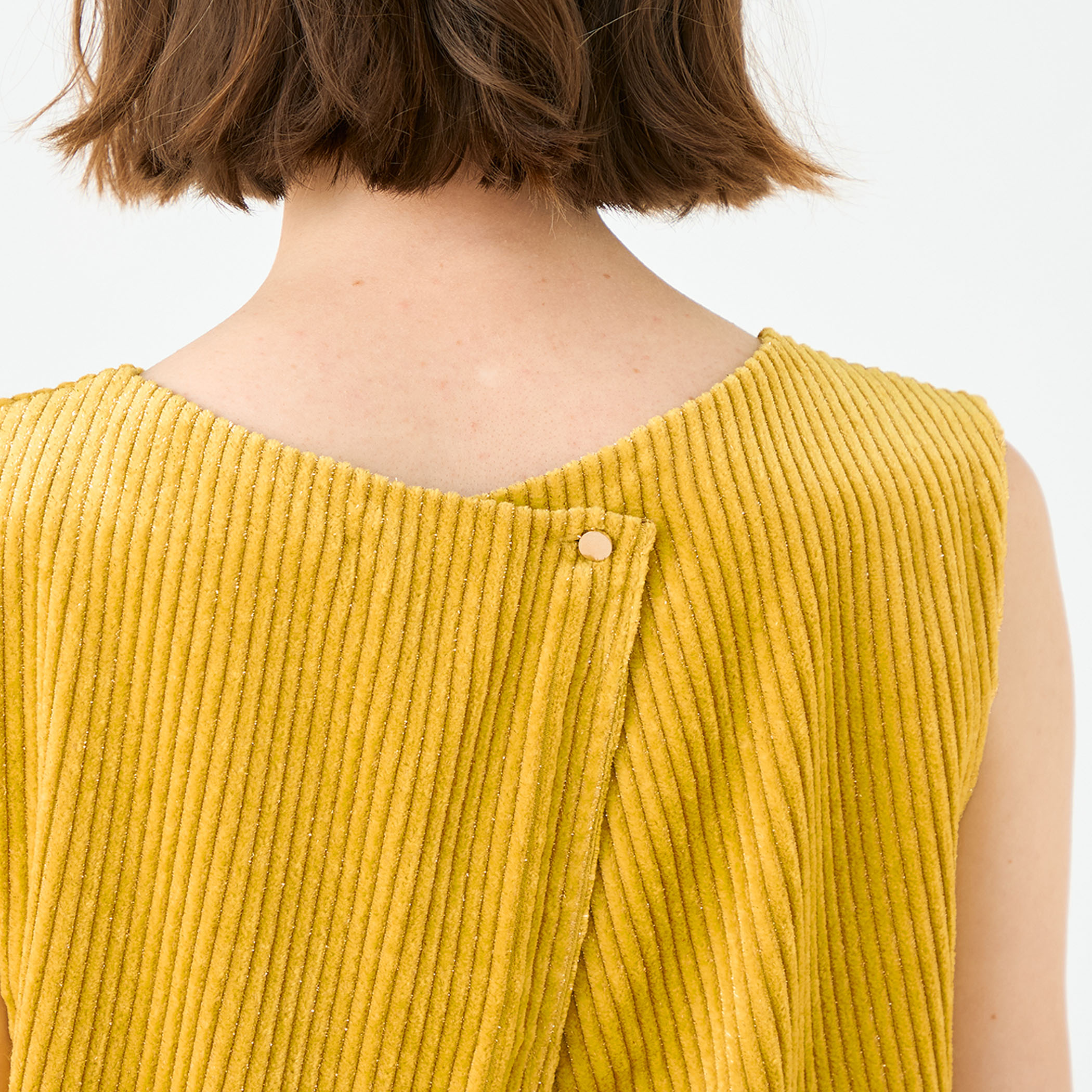 ラメコーデュロイ フロンタブルトップス｜トゥモローランド 公式通販