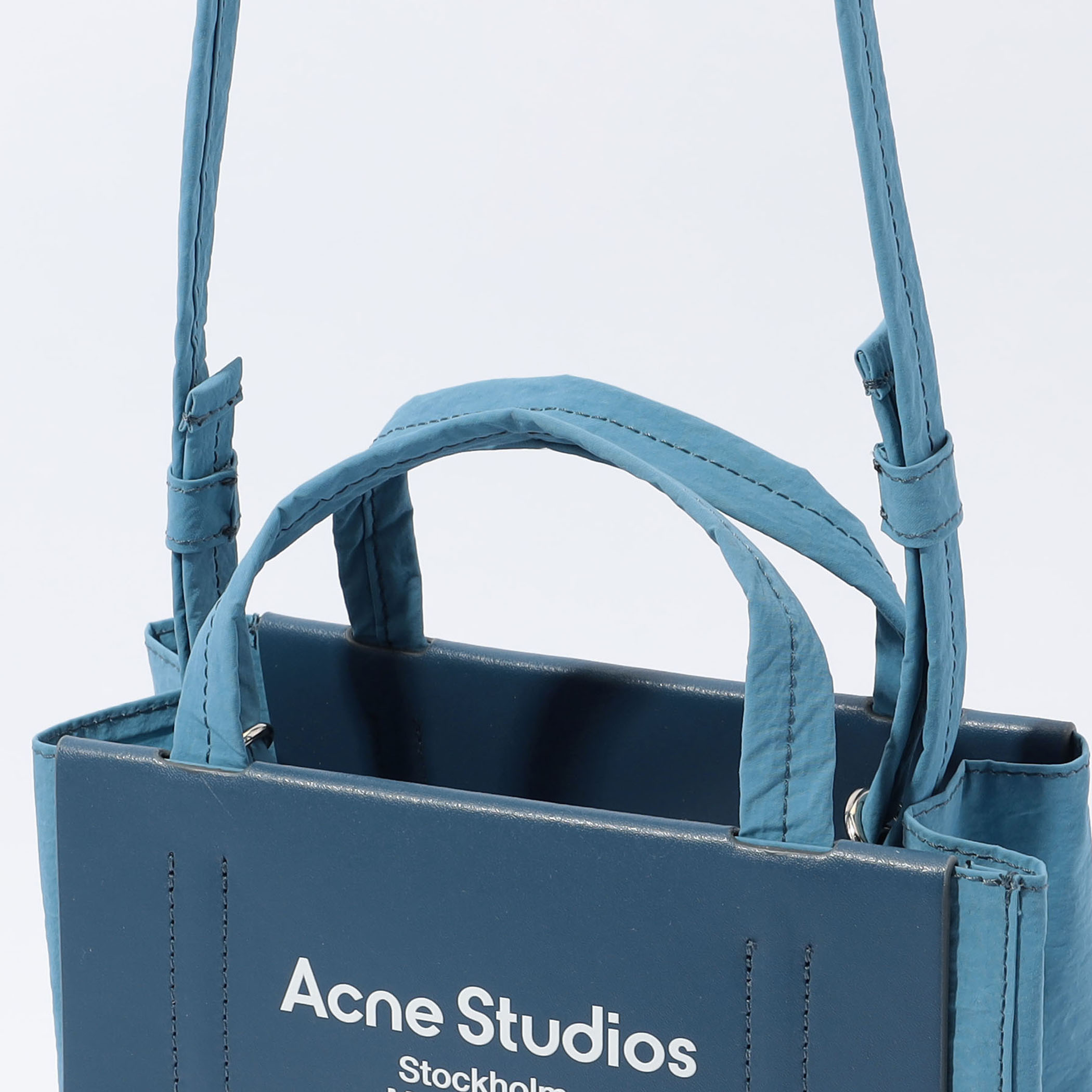 Acne Studios ペーパーナイロントートバッグ｜トゥモローランド 公式通販