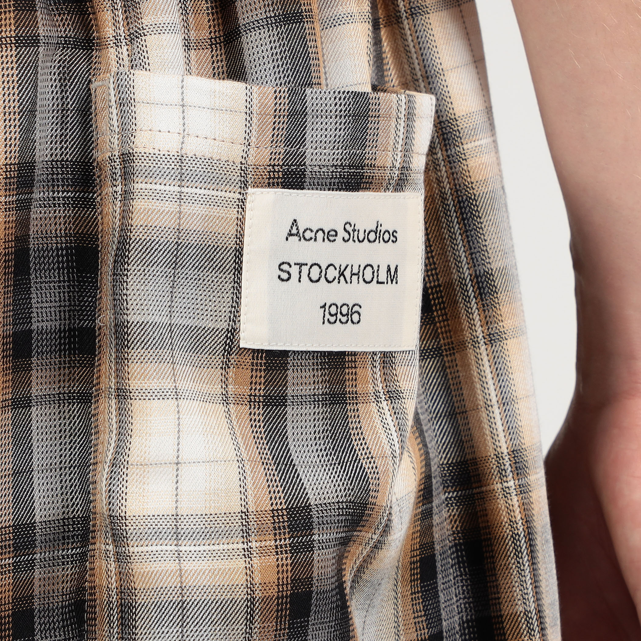 Acne Studios チェックショートパンツ｜トゥモローランド 公式通販