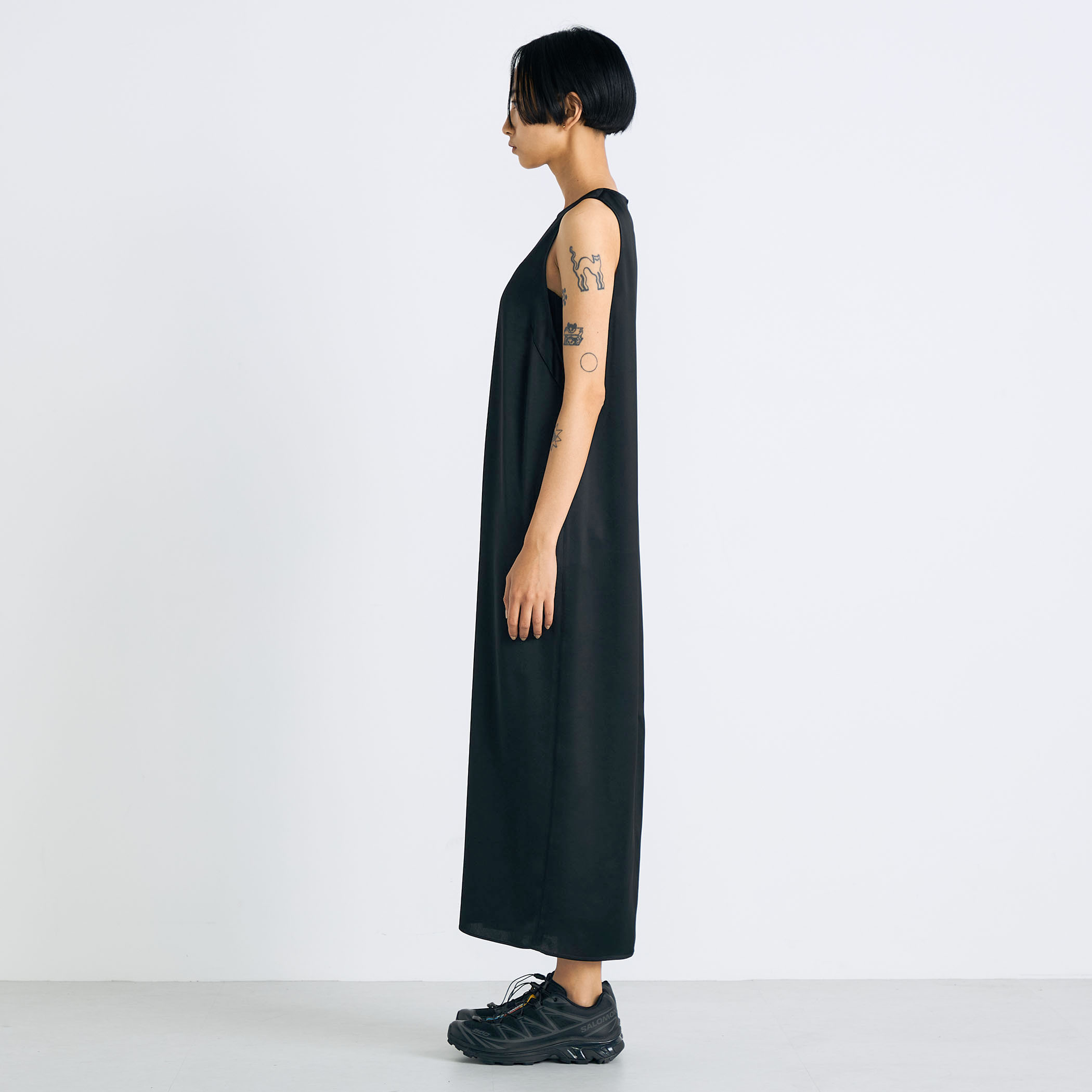 ワッシャーサテン ノースリーブワンピース｜トゥモローランド 公式通販