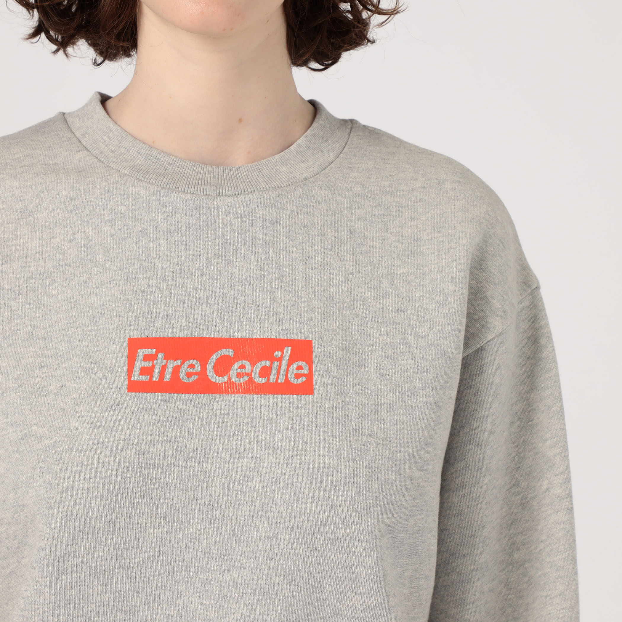 【TOMORROWLAND BUYING WEAR】ETRE CECIL CLASSIC スウェットシャツ ETRE CECIL CLASSIC スウェットシャツ｜トゥモローランド 公式通販