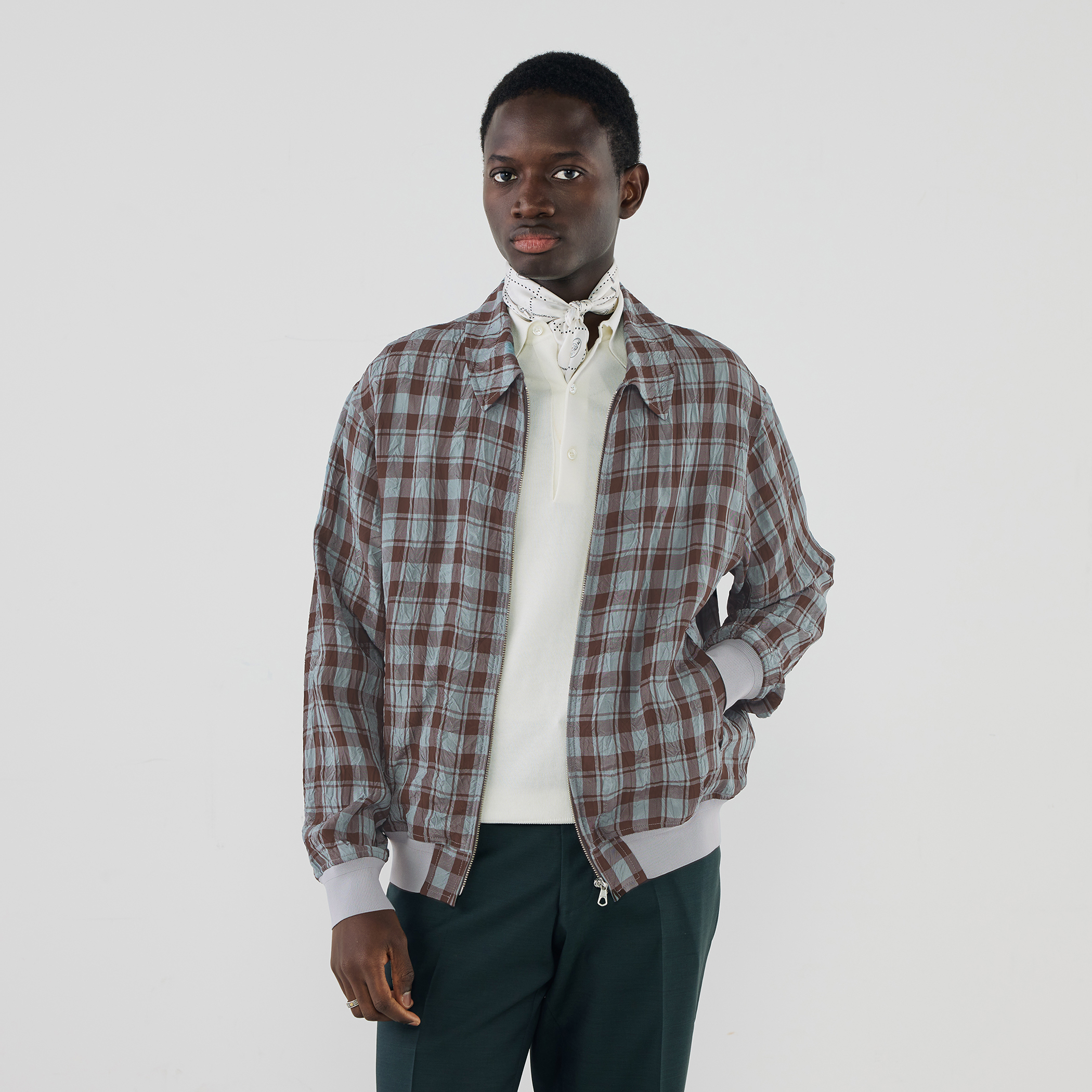 MAISON et VOYAGE シルクツイル ダイヤモンド柄 スカーフ