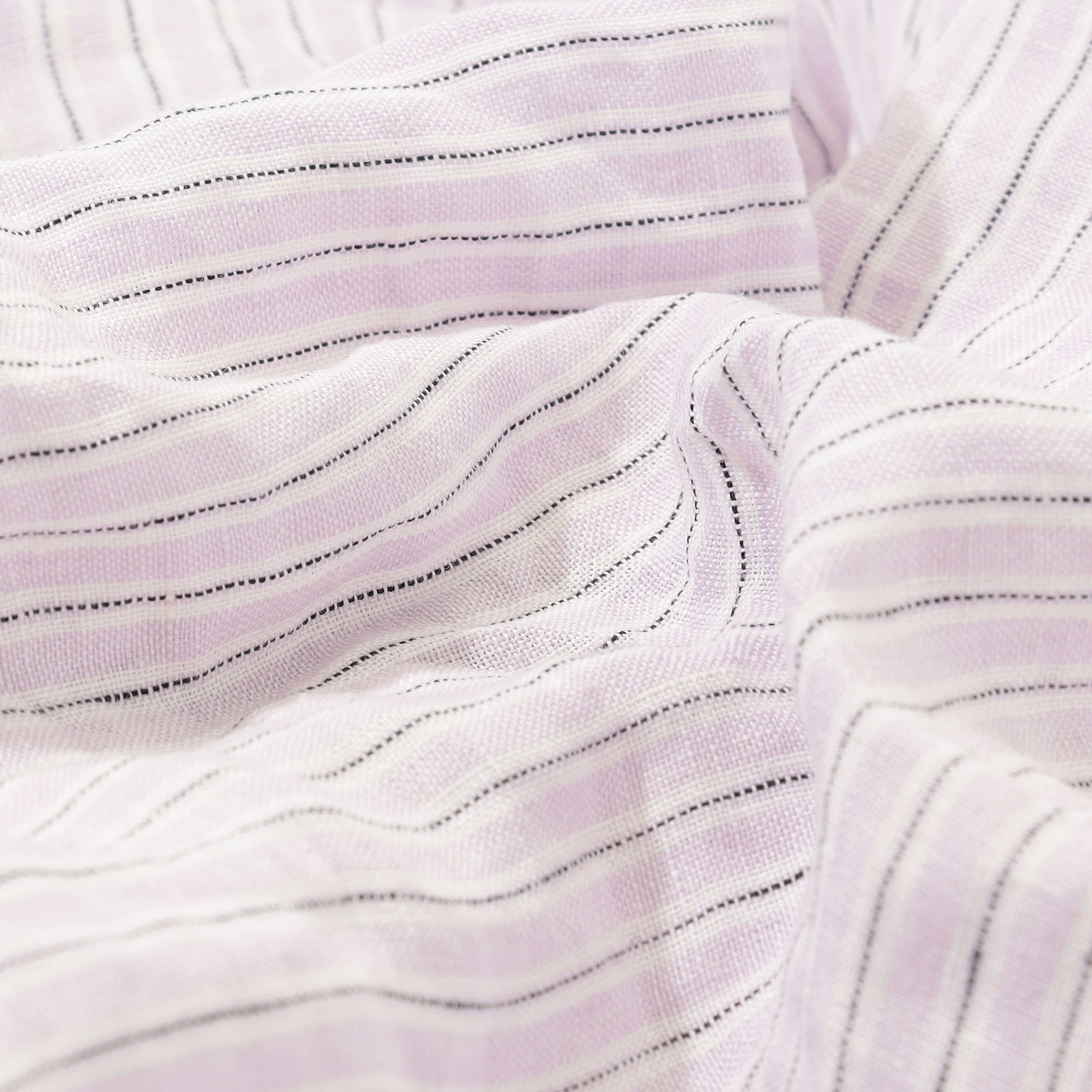 ストライプリネン テーブルクロス（140cm X 140cm）｜トゥモローランド