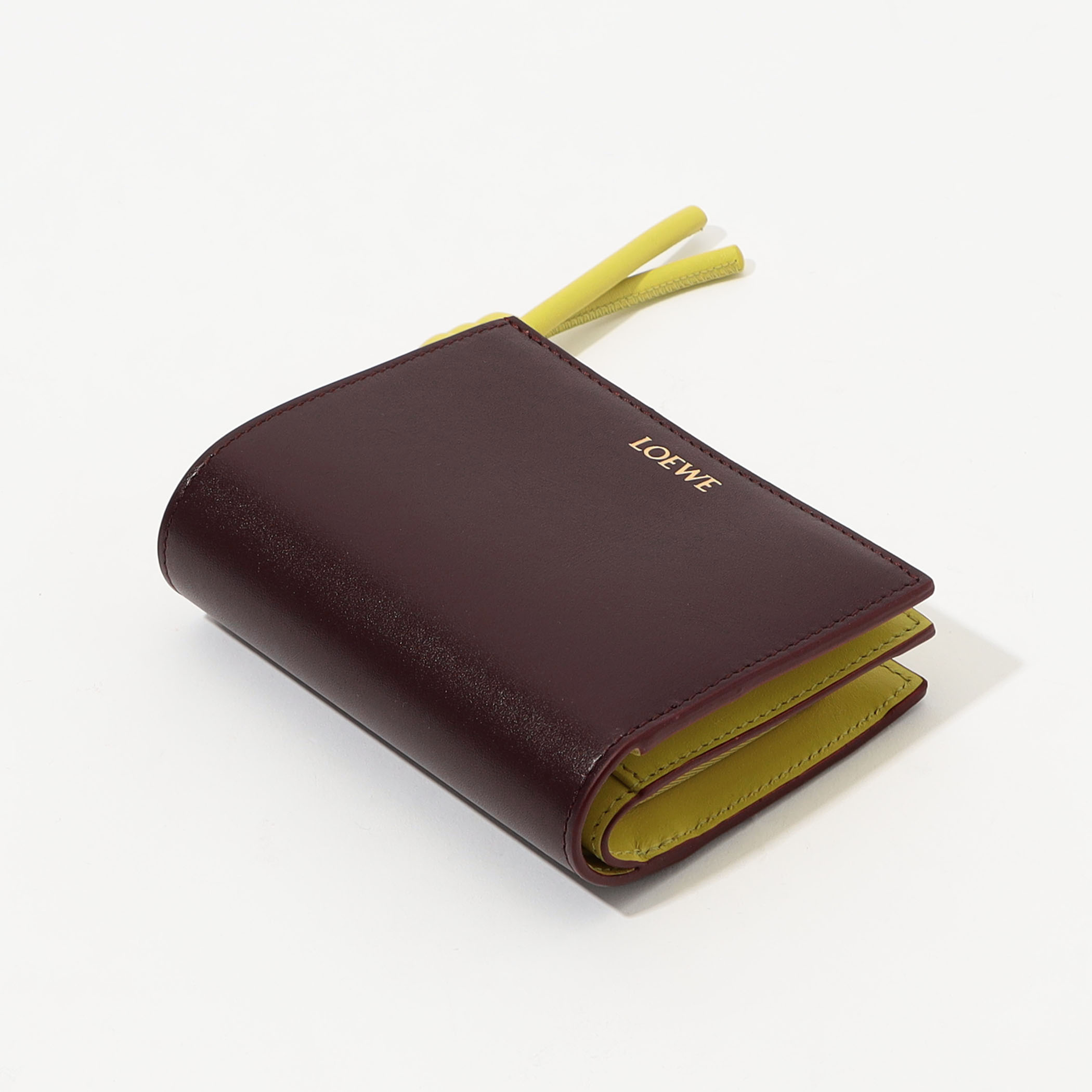 LOEWE ノットコンパクトウォレット｜トゥモローランド 公式通販