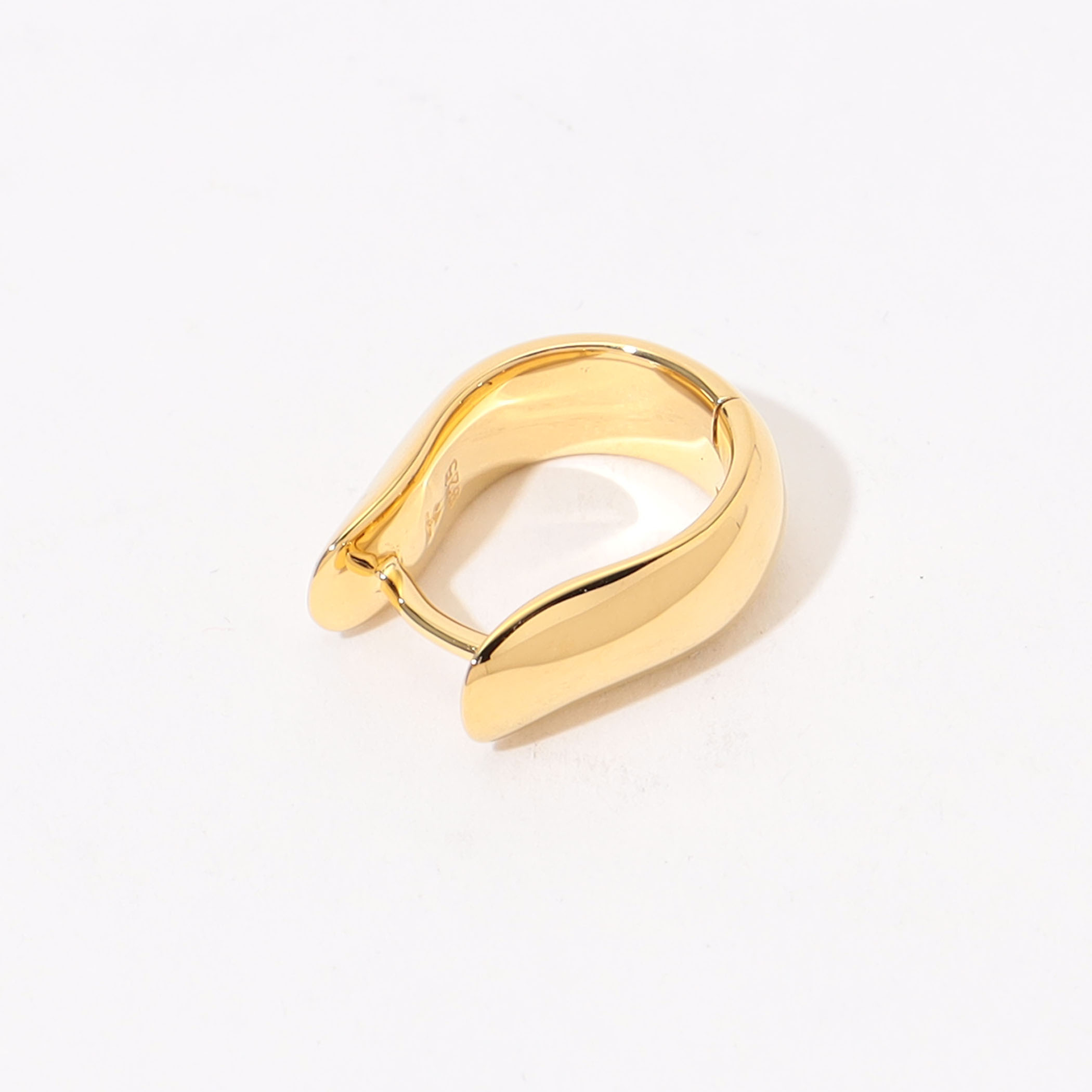 TOM WOOD Oyster Hoops S Gold｜トゥモローランド 公式サイト
