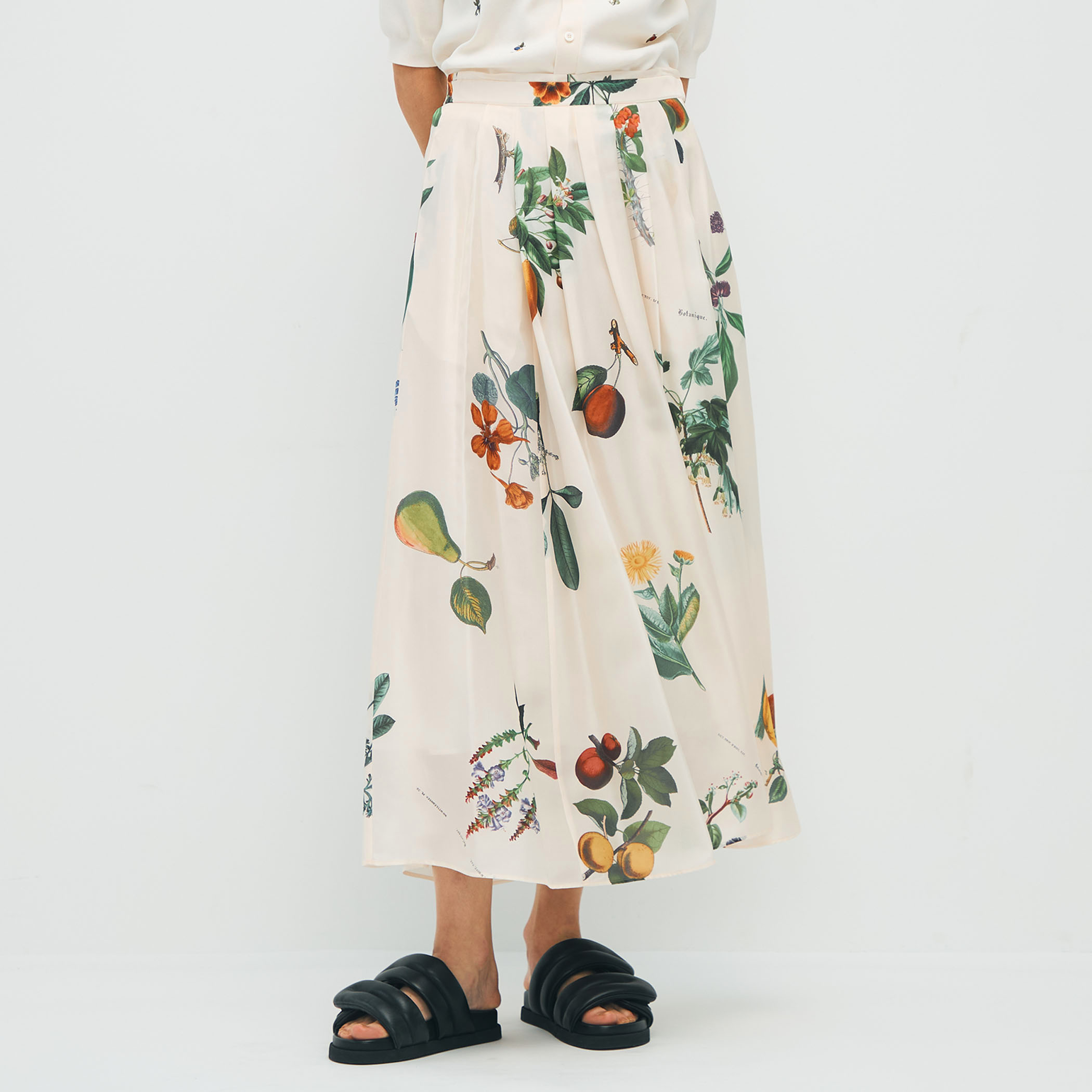 【Dolce&Gabbana】フローラルプリント シルク フレアスカート 極美品】Dolce & Gabbana フラワープリント フレアスカート