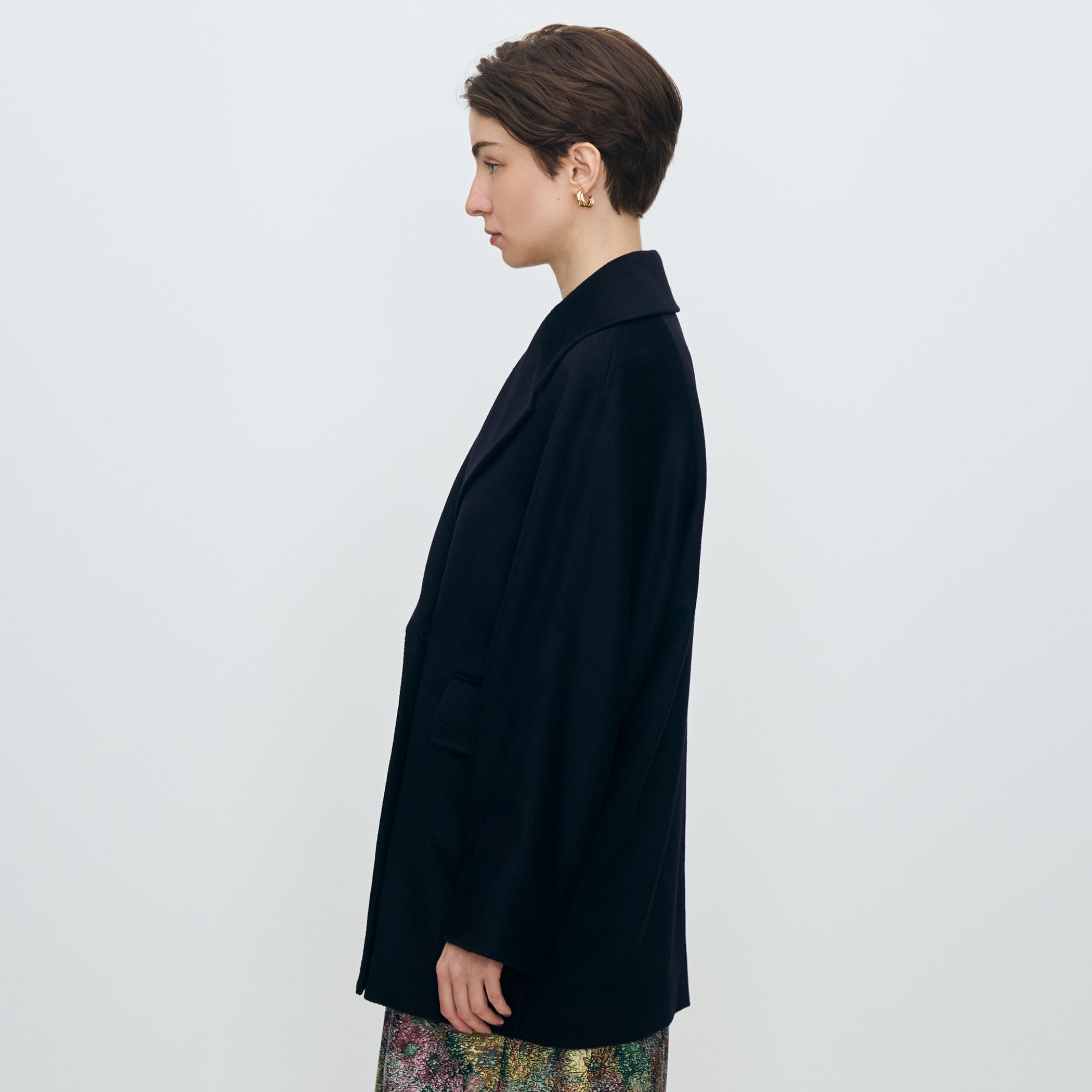 ウェービーカシミヤ ラグランショートコート｜トゥモローランド 公式通販