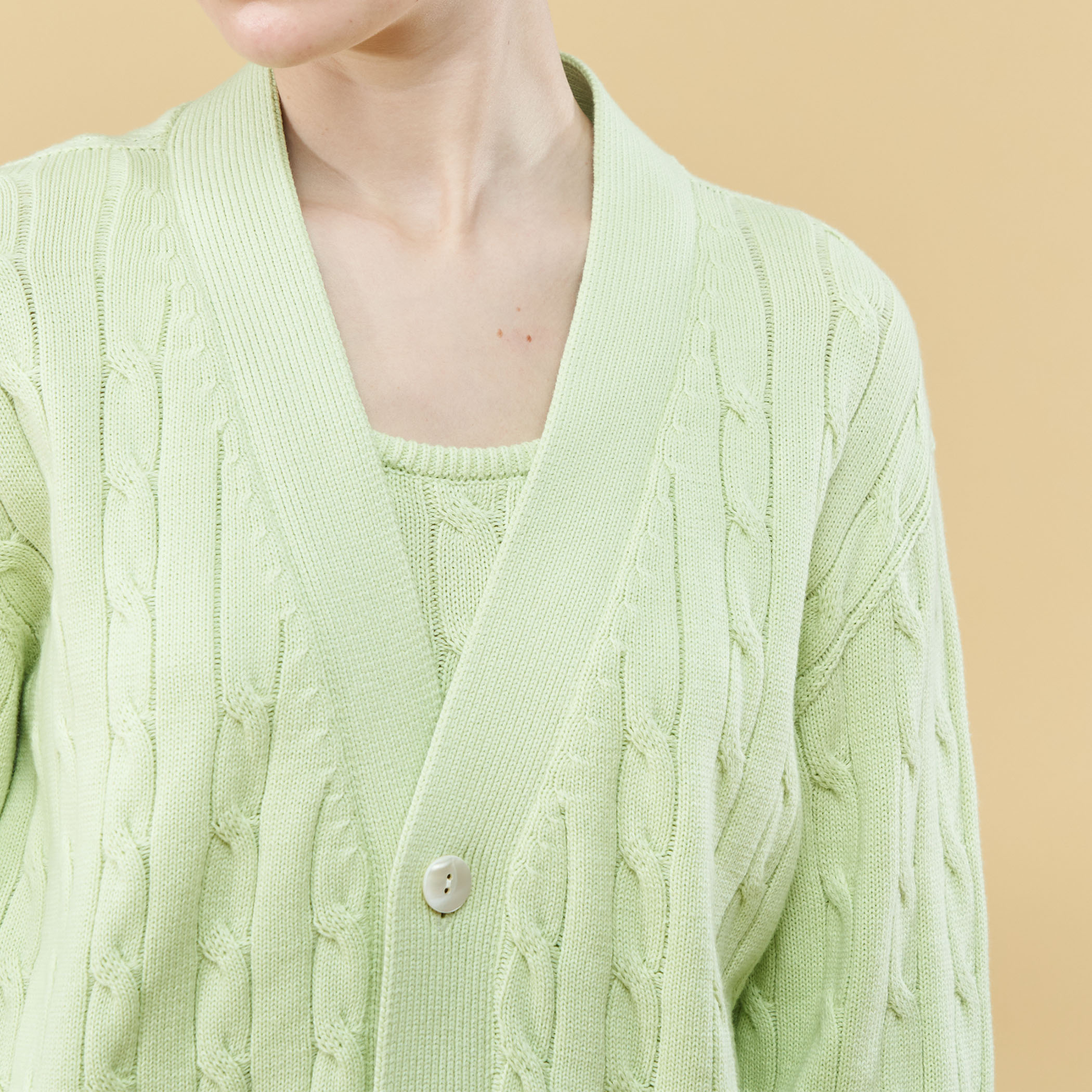 ファインゲージ ケーブルニット Vネックカーディガン