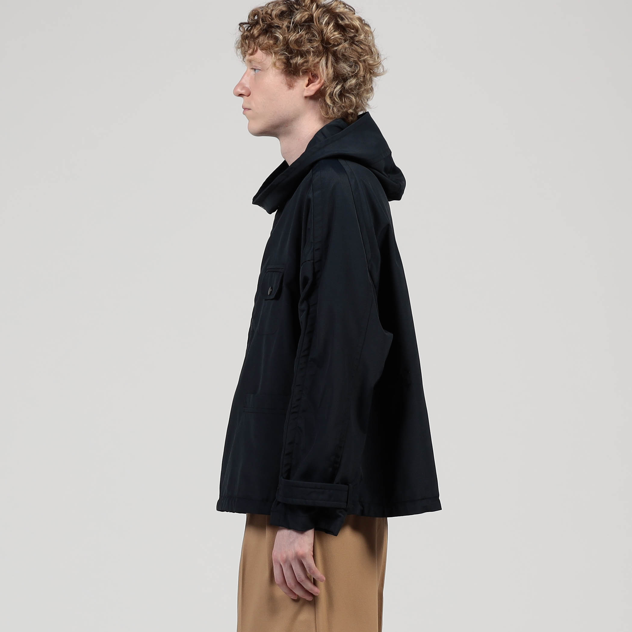 □ナイロンオックス スタンドブルゾン｜トゥモローランド 公式通販