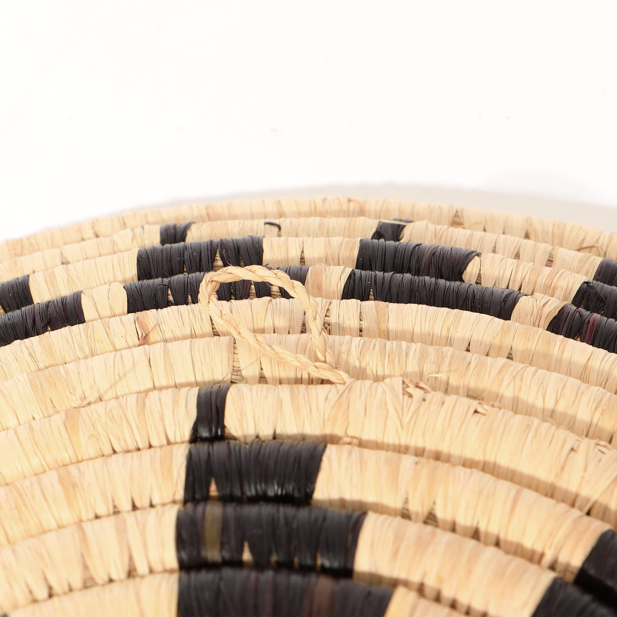 indego africa ラフィアバスケットプレート｜トゥモローランド 公式通販