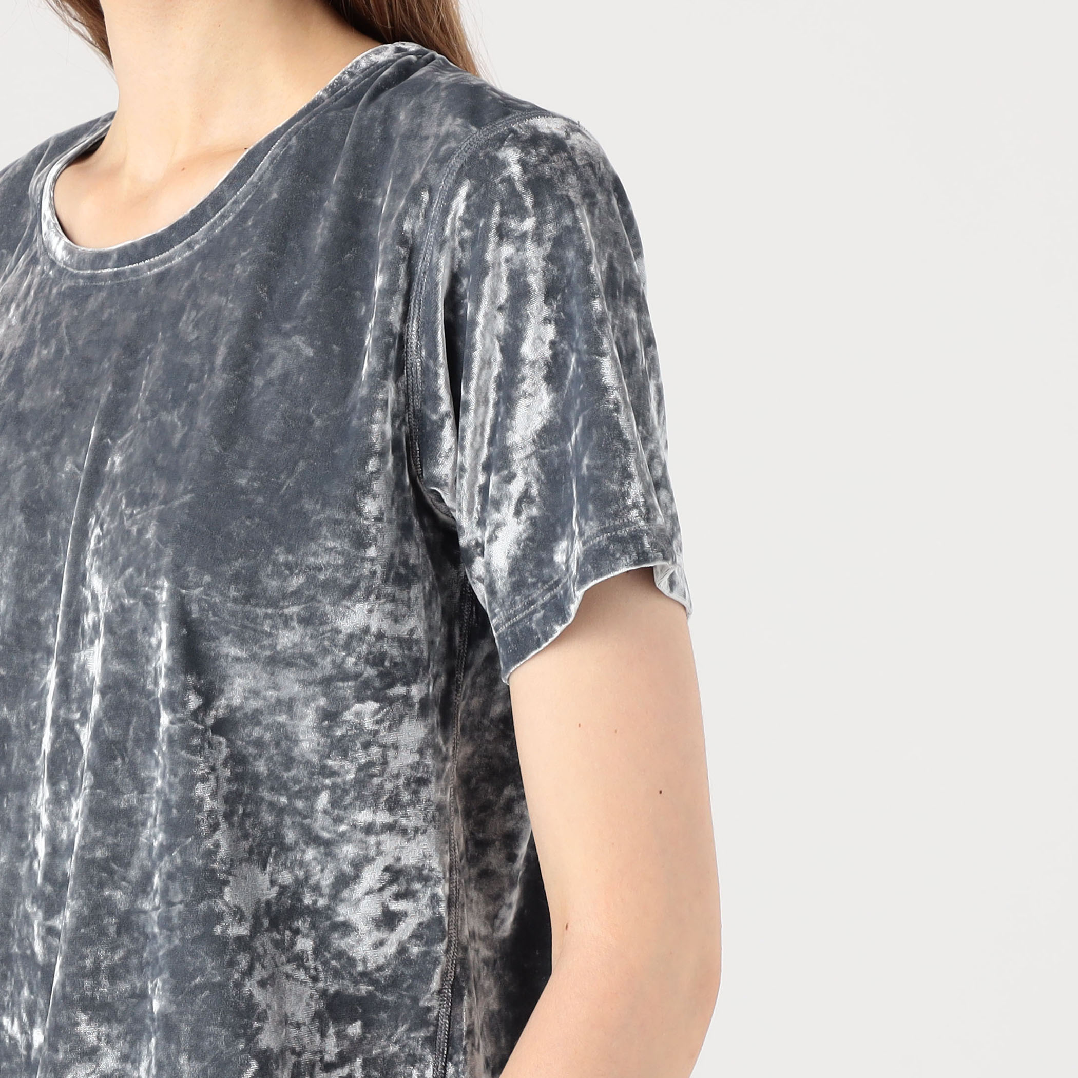 Simone Wild HAMMERED VELVET T SHIRT|トゥモローランド 公式通販 Simone Wild HAMMERED VELVET T SHIRT|トゥモローランド 公式通販