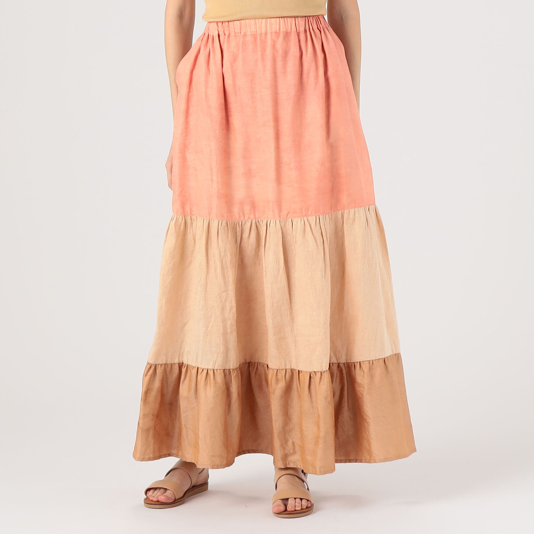 新品　タグ付き　トリコロールカラーのスカート　限定値下げしました OKOTOKOTO 3colored ティアードスカート｜トゥモローランド 公式通販