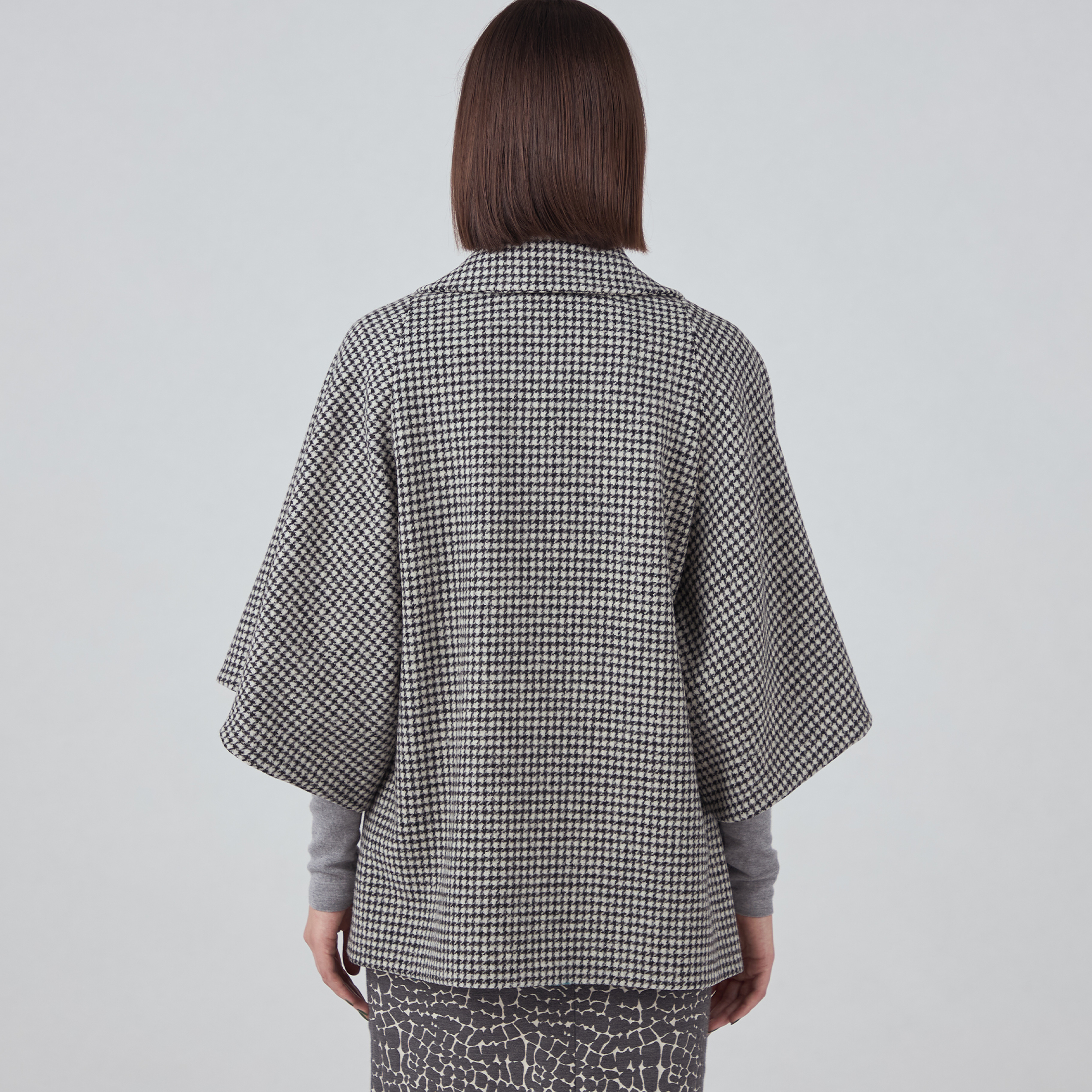 ウールカシミヤシェファード フレアスリーブショートコート