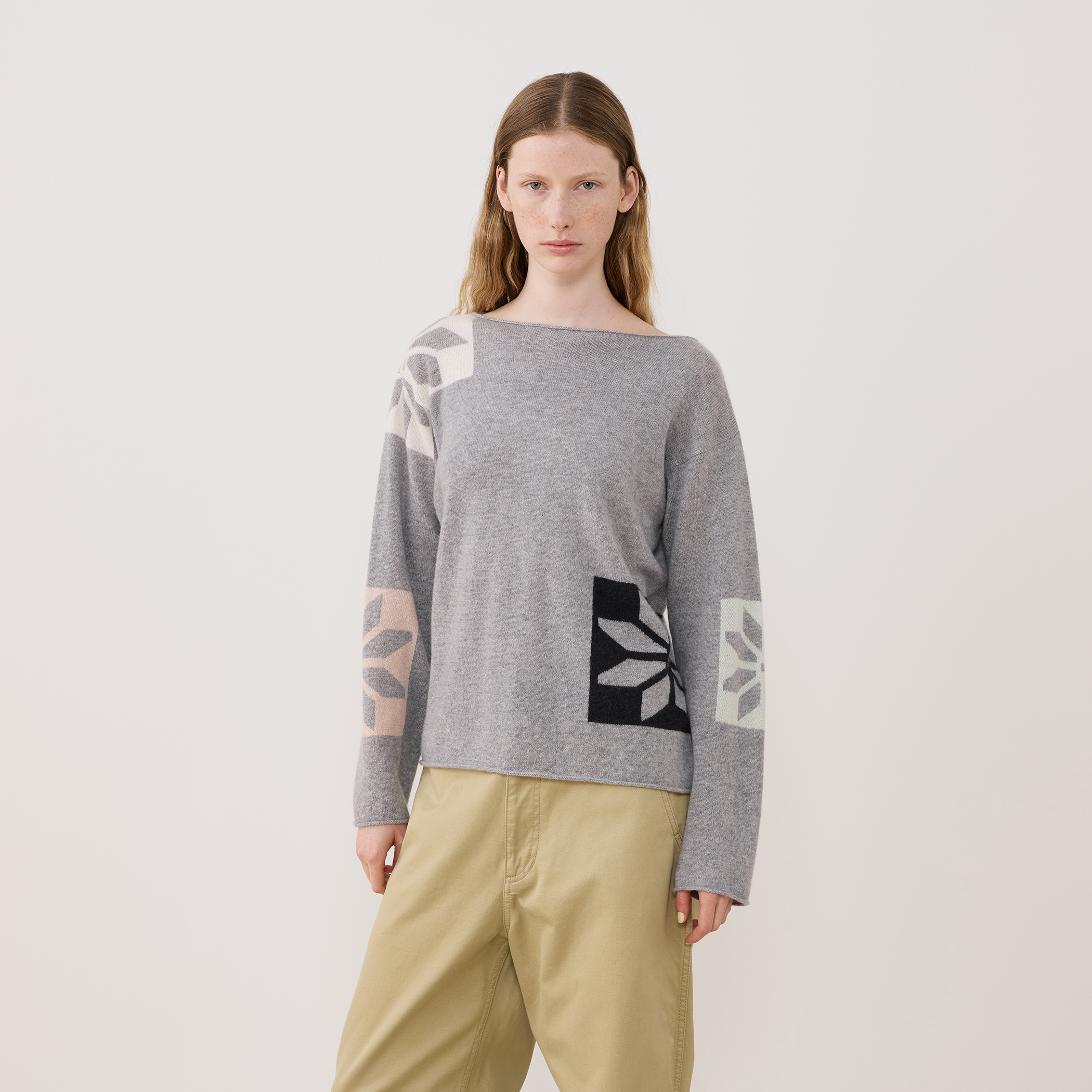 スコットランドカシミヤスノーフレーク ボートネックプルオーバー