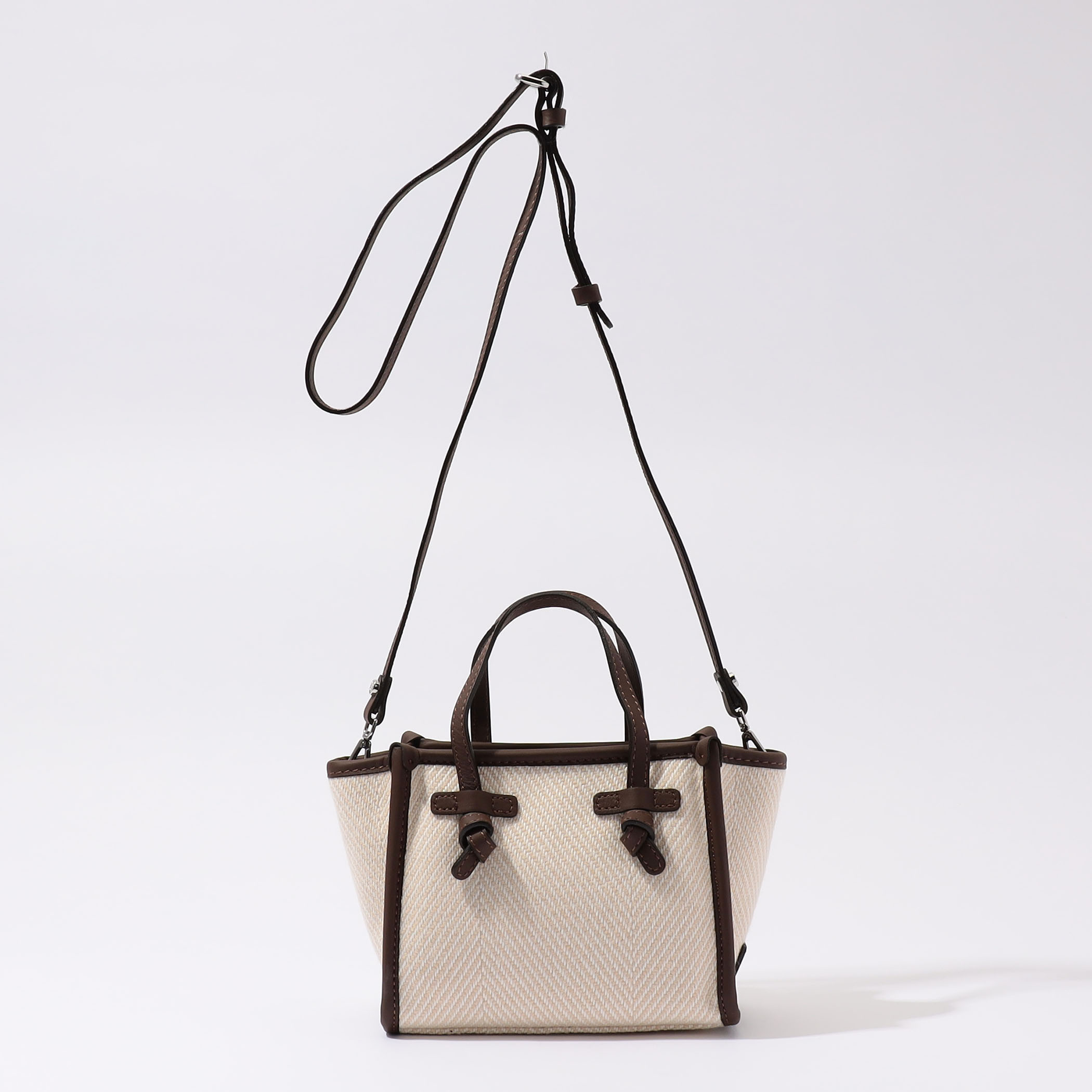 □GIANNI CHIARINI MISS MARCELLA ショルダーバッグ