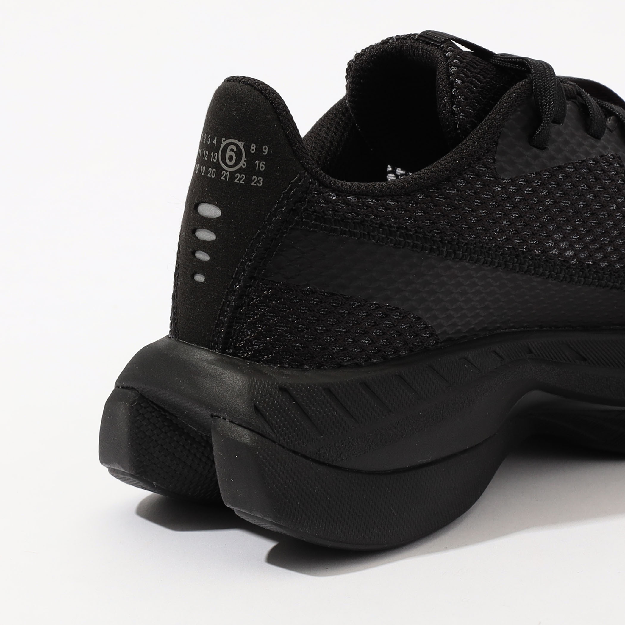 MM6 × SALOMON ADVANCED SPECTUR 2｜トゥモローランド 公式通販