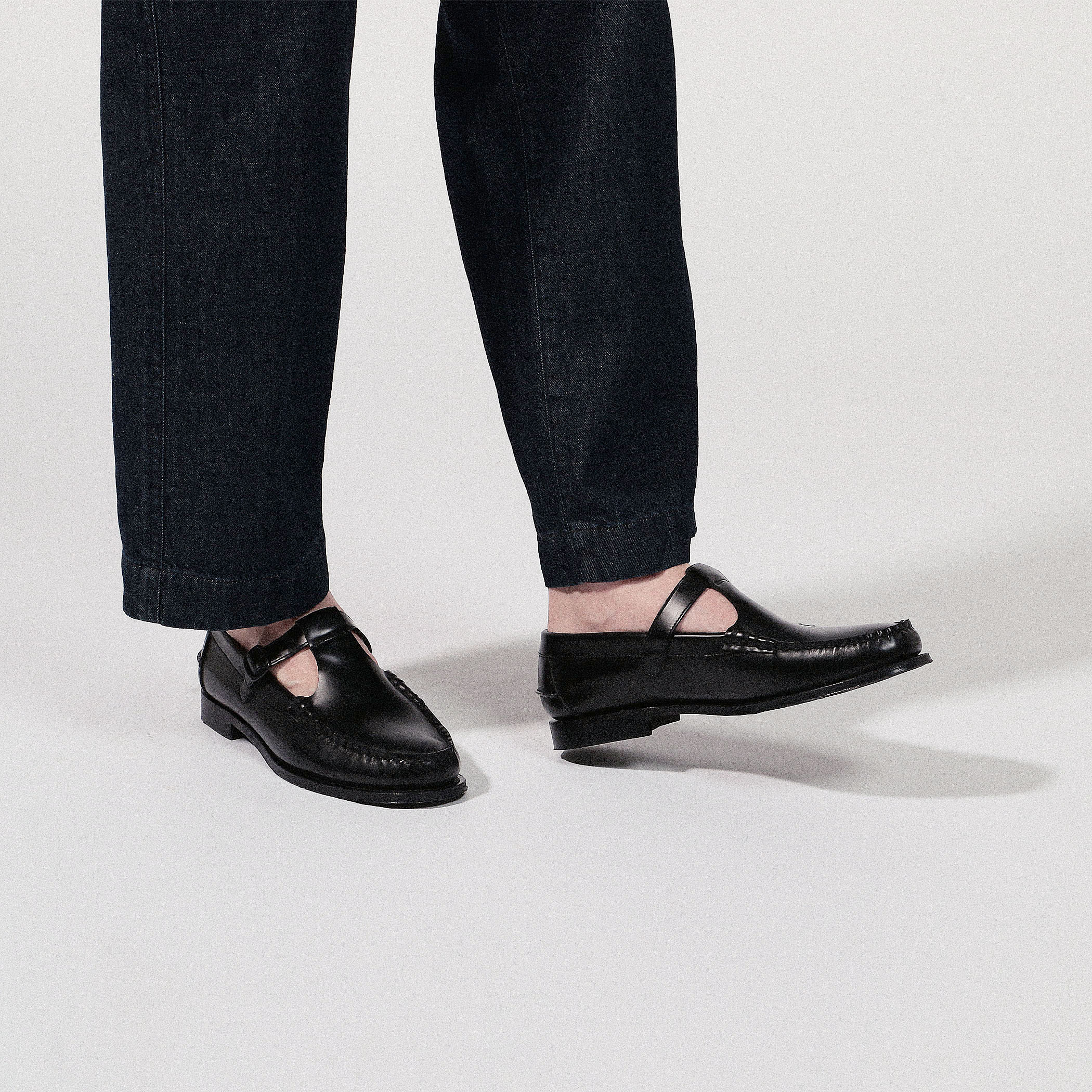 HEREU T-bar Loafer 42 ブラック-