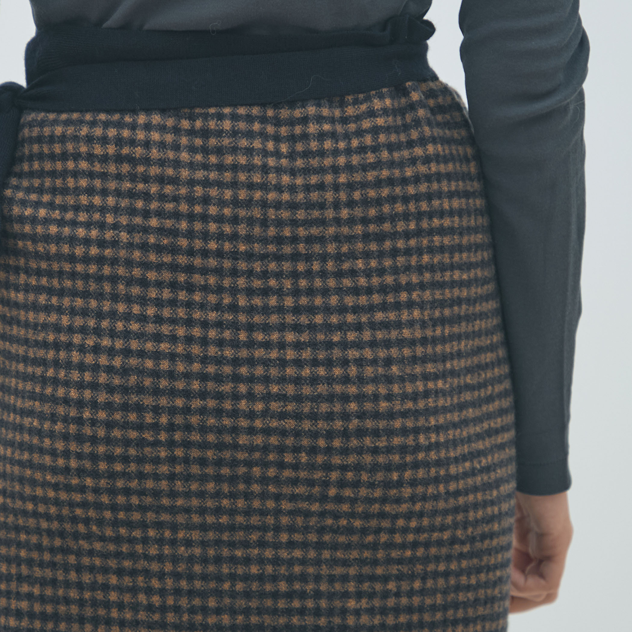 ウールナイロンジャカード ラップスカート｜トゥモローランド 公式通販