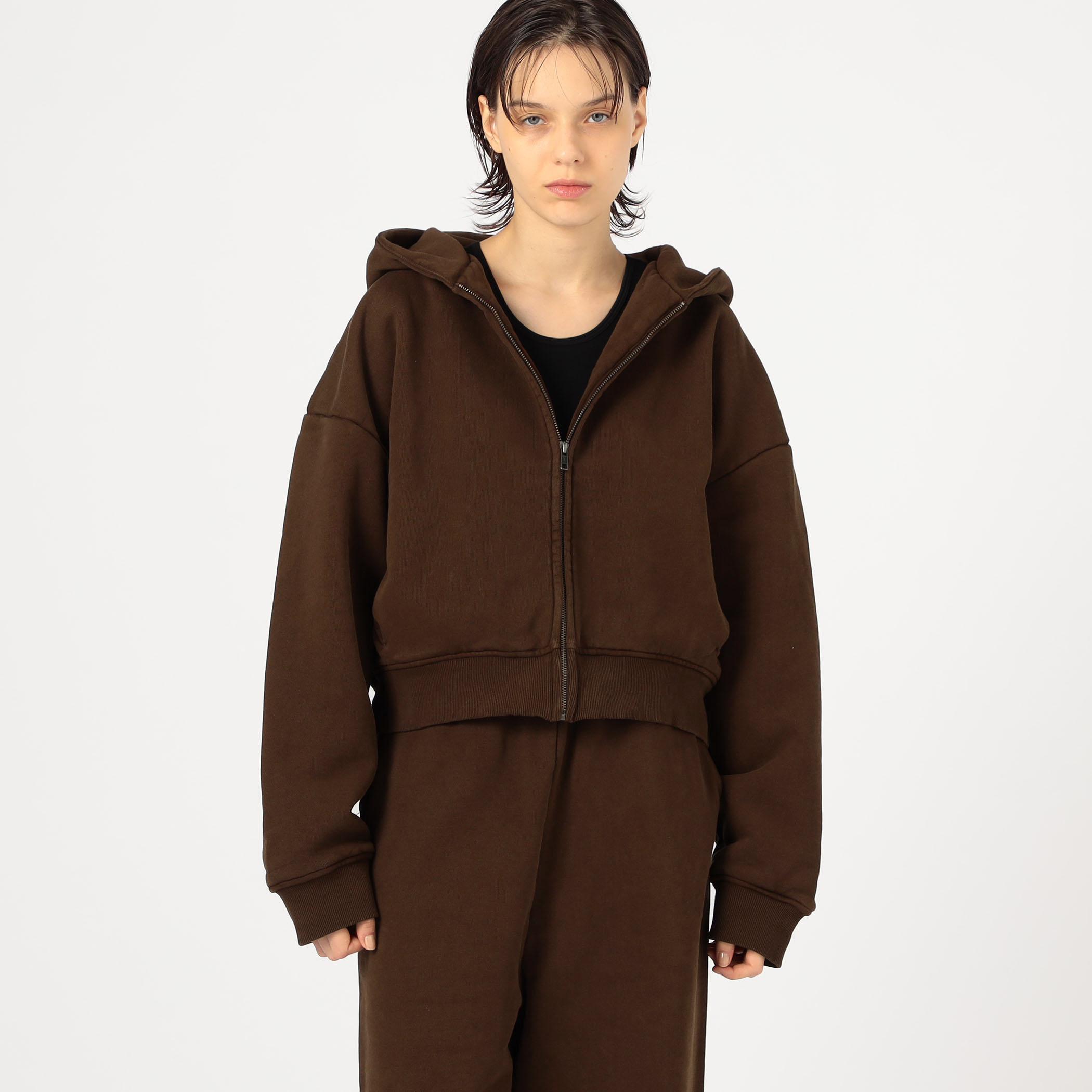 □entire studios THERMAL HOOD｜トゥモローランド 公式通販