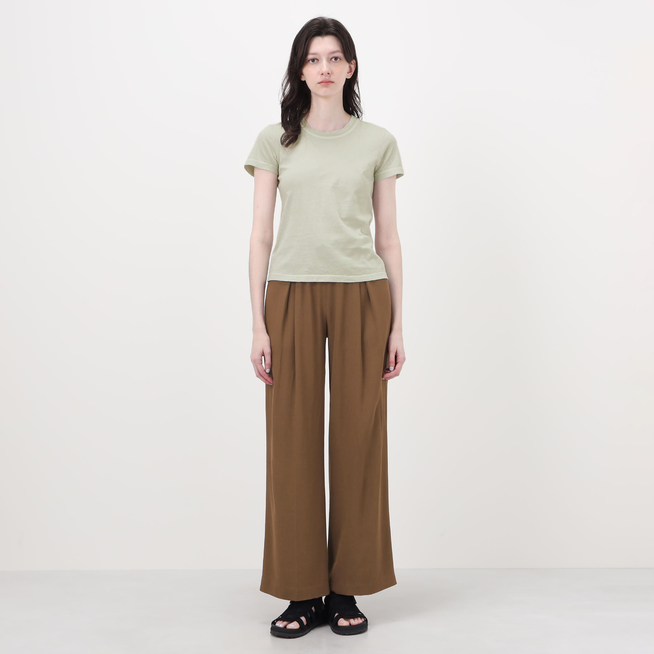 ソフトマットプリーツパンツ WLVW1114｜トゥモローランド 公式通販